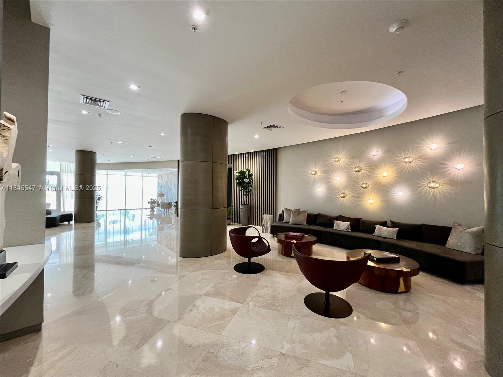 10275 Collins Ave # 716