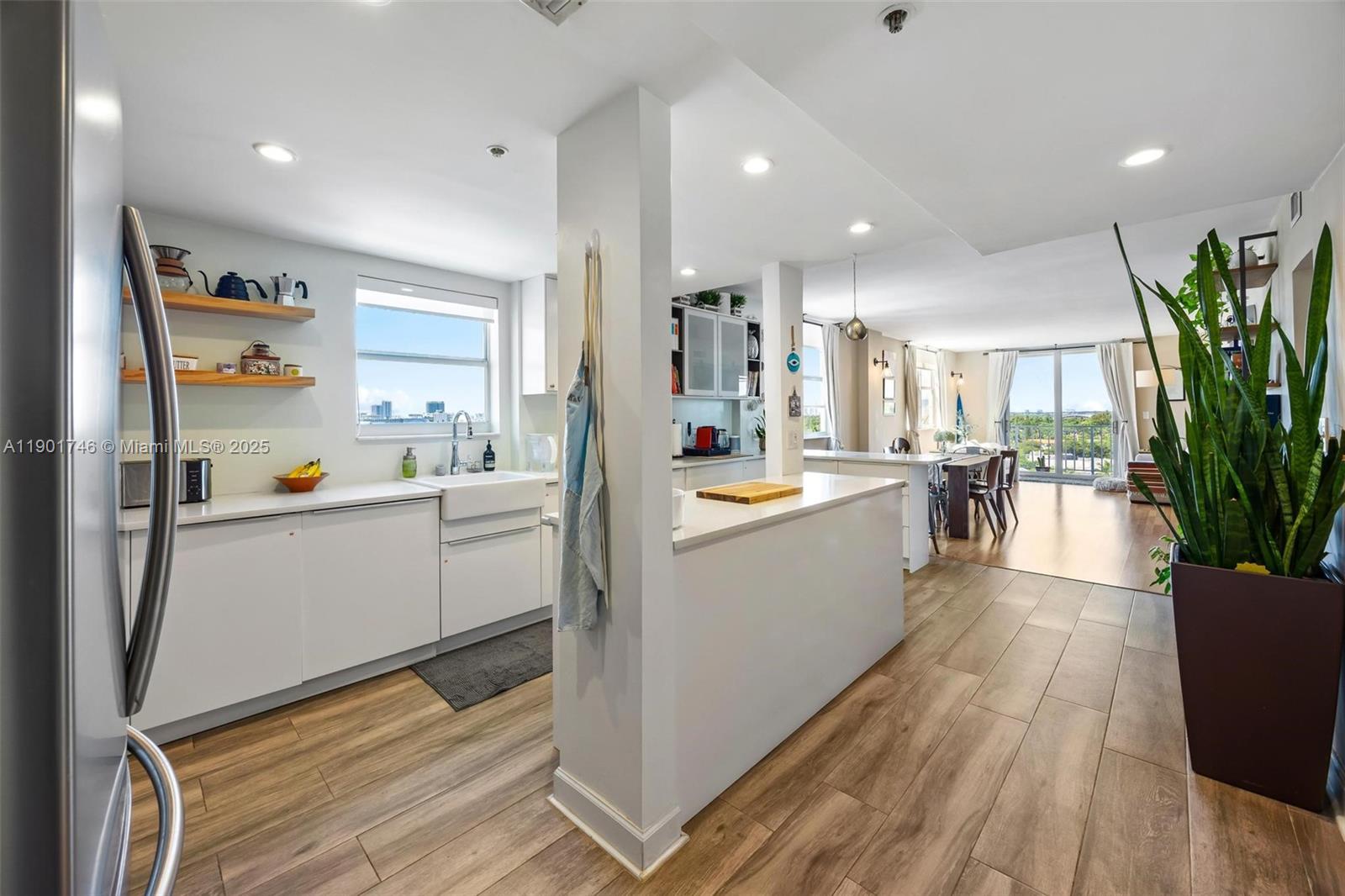 2829 Indian Creek Dr, Miami Beach Unit: 1001+1002