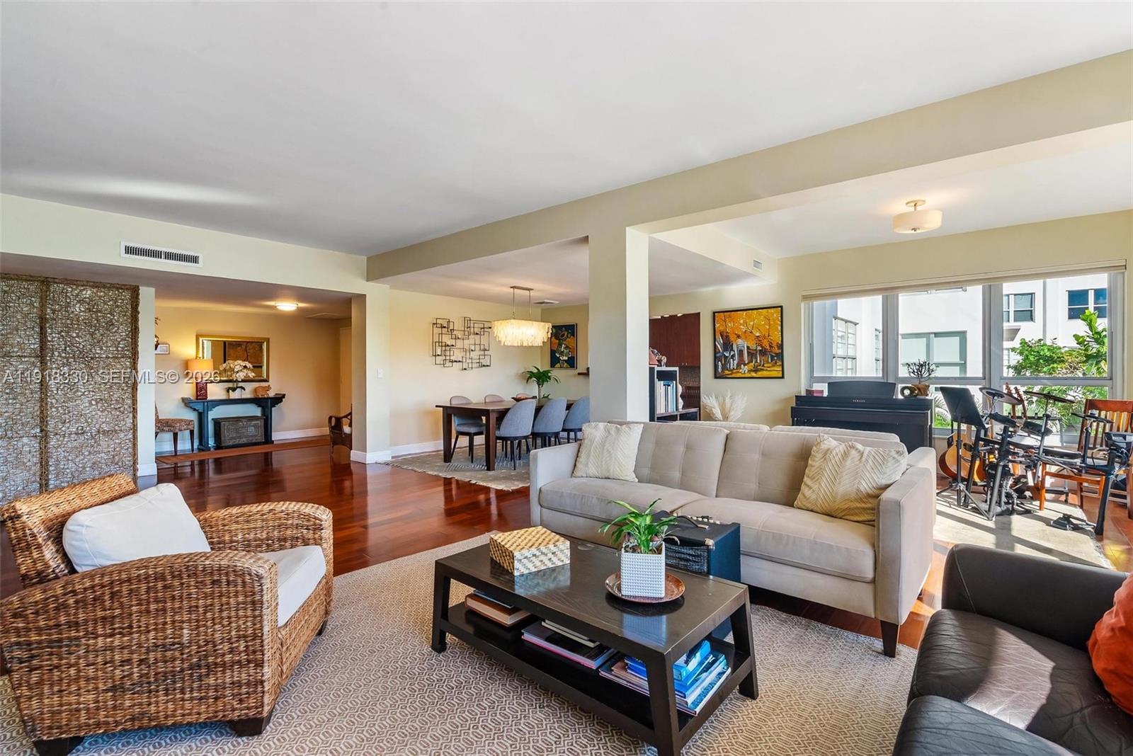 9102 W Bay Harbor Dr Unit: 2-DW