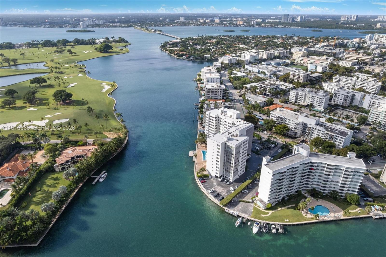 9102 W Bay Harbor Dr Unit: 2-DW