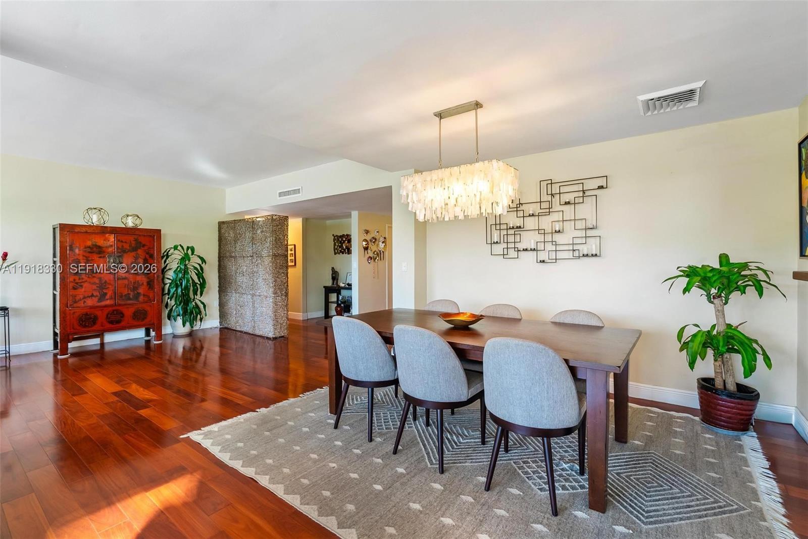 9102 W Bay Harbor Dr Unit: 2-DW