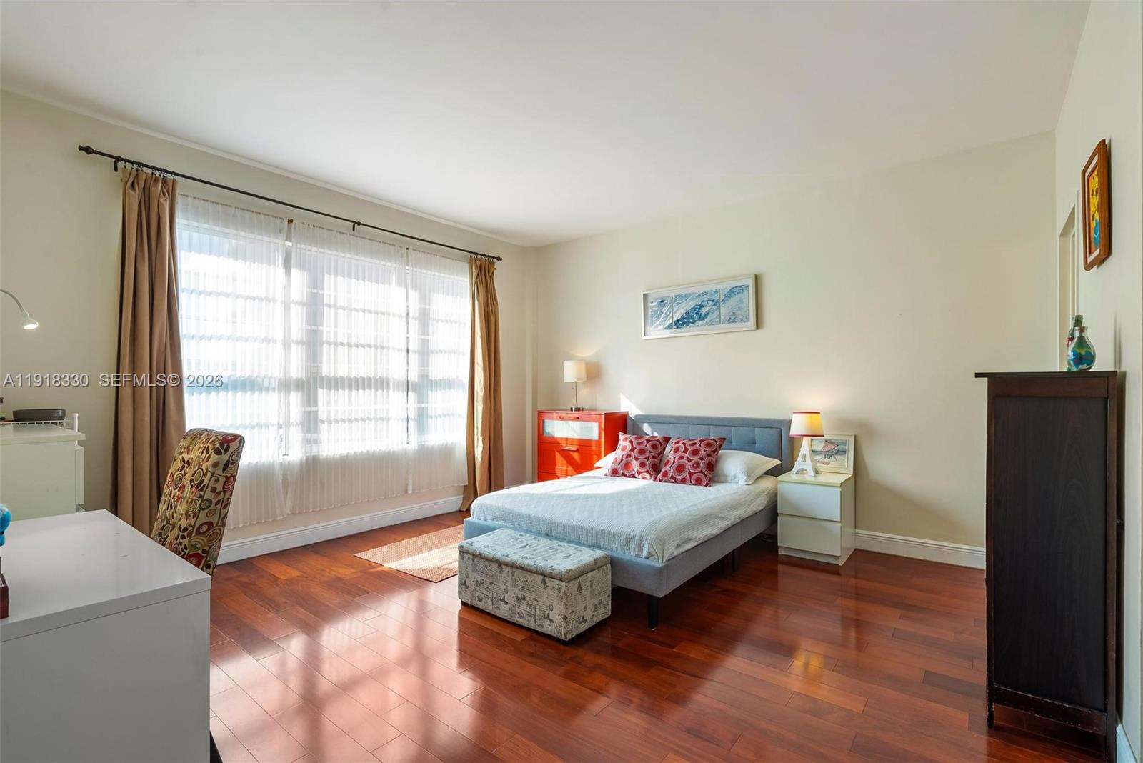 9102 W Bay Harbor Dr Unit: 2-DW