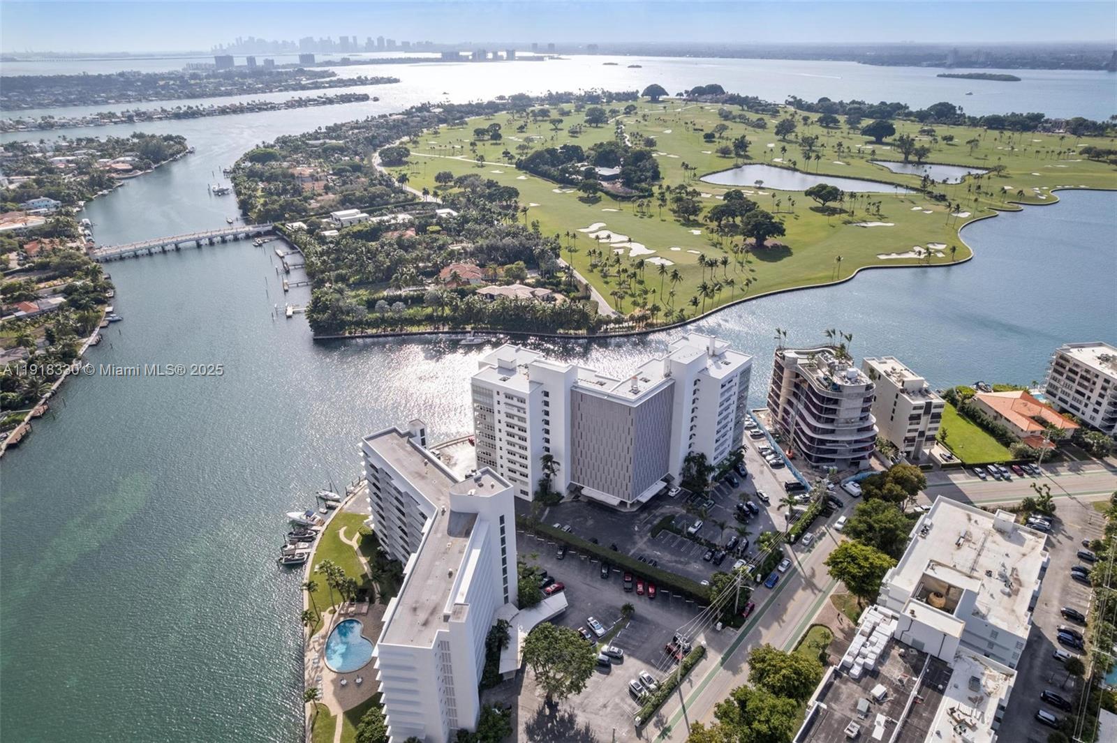 9102 W Bay Harbor Dr Unit: 2-DW