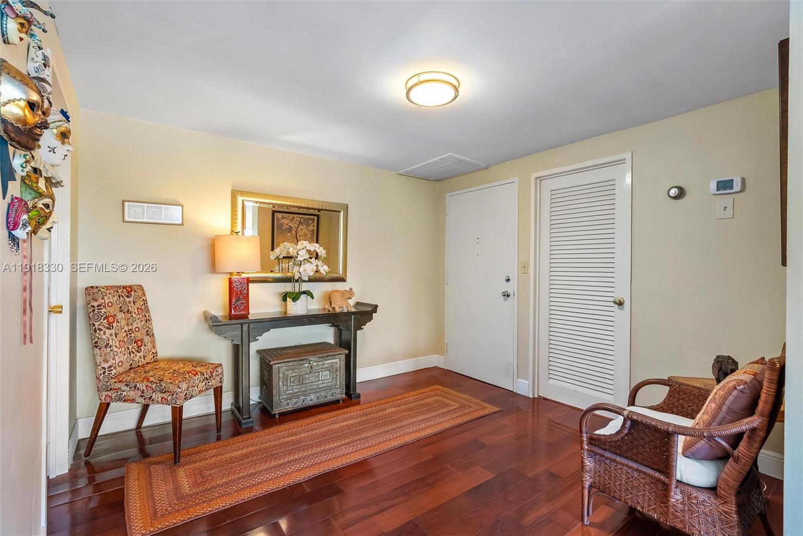 9102 W Bay Harbor Dr Unit: 2-DW