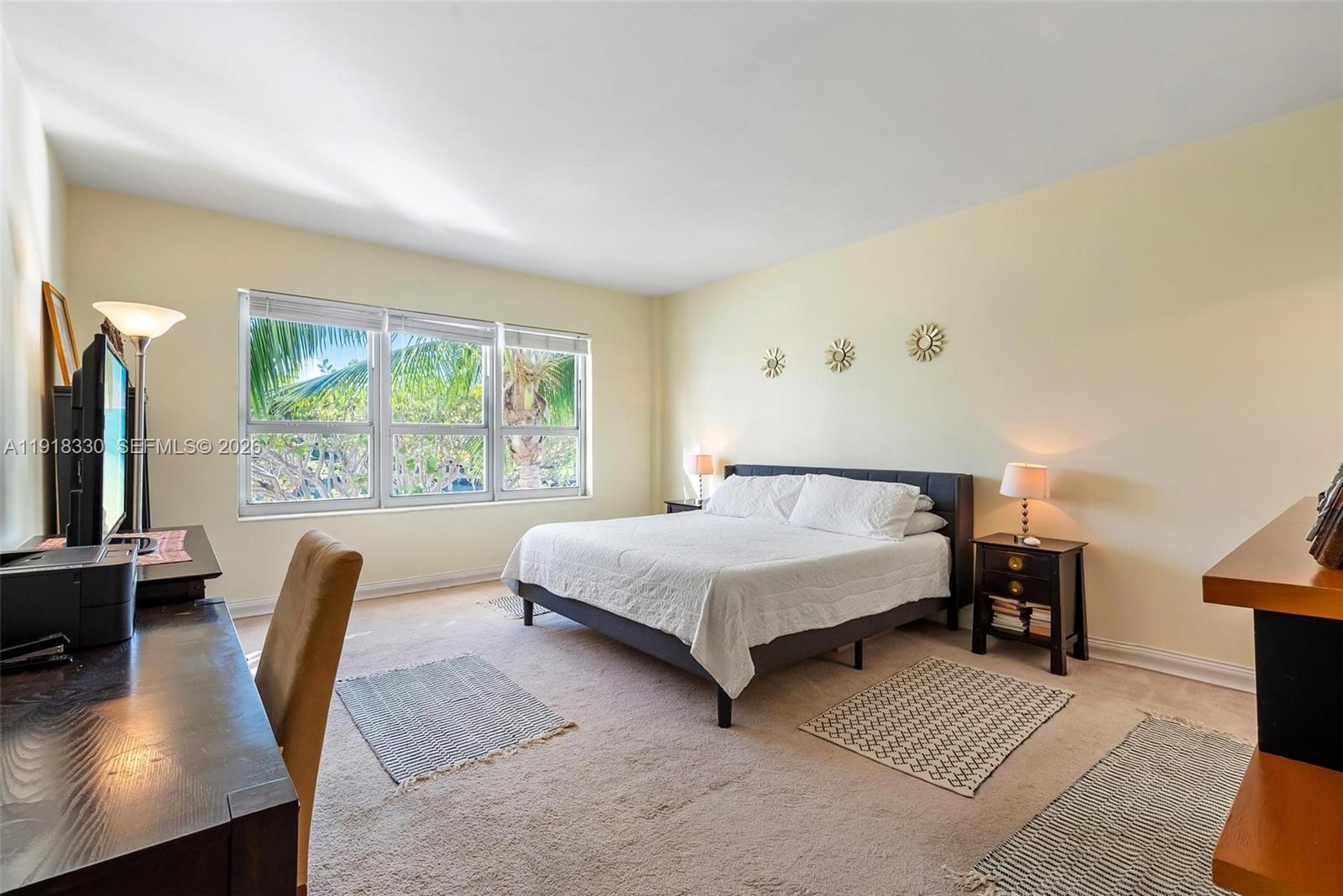 9102 W Bay Harbor Dr Unit: 2-DW