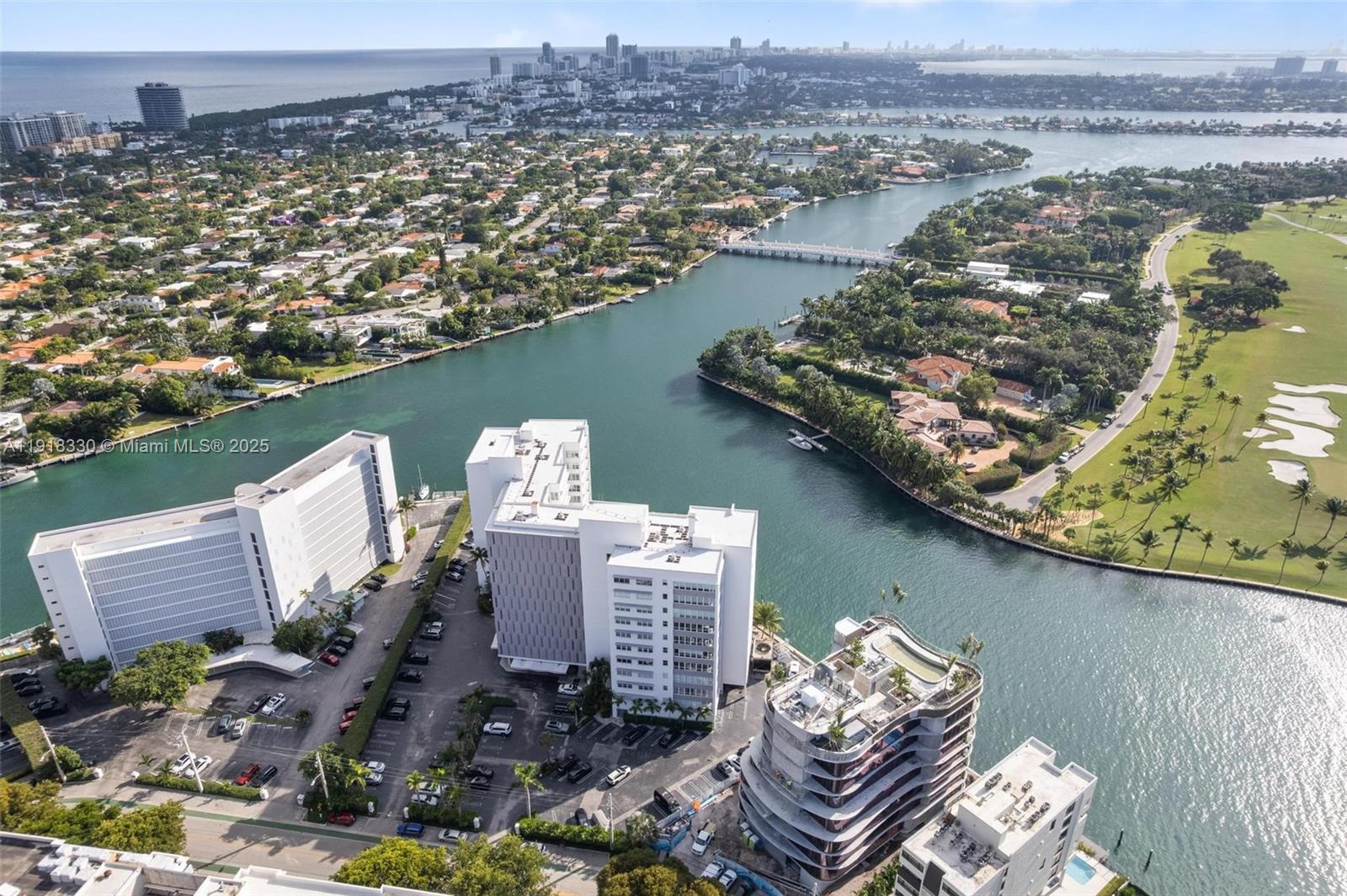 9102 W Bay Harbor Dr Unit: 2-DW