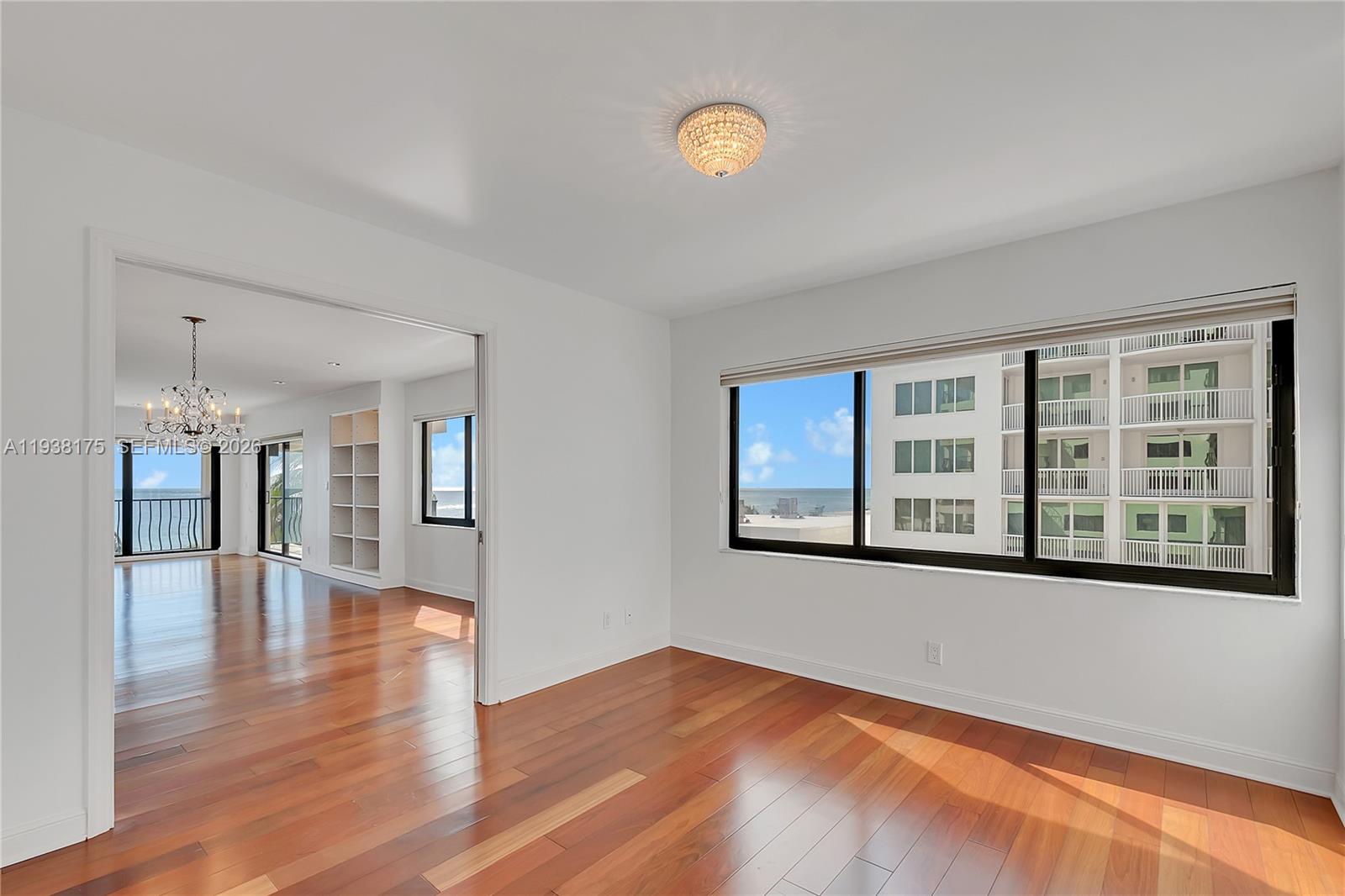 5415 Collins Ave # 506