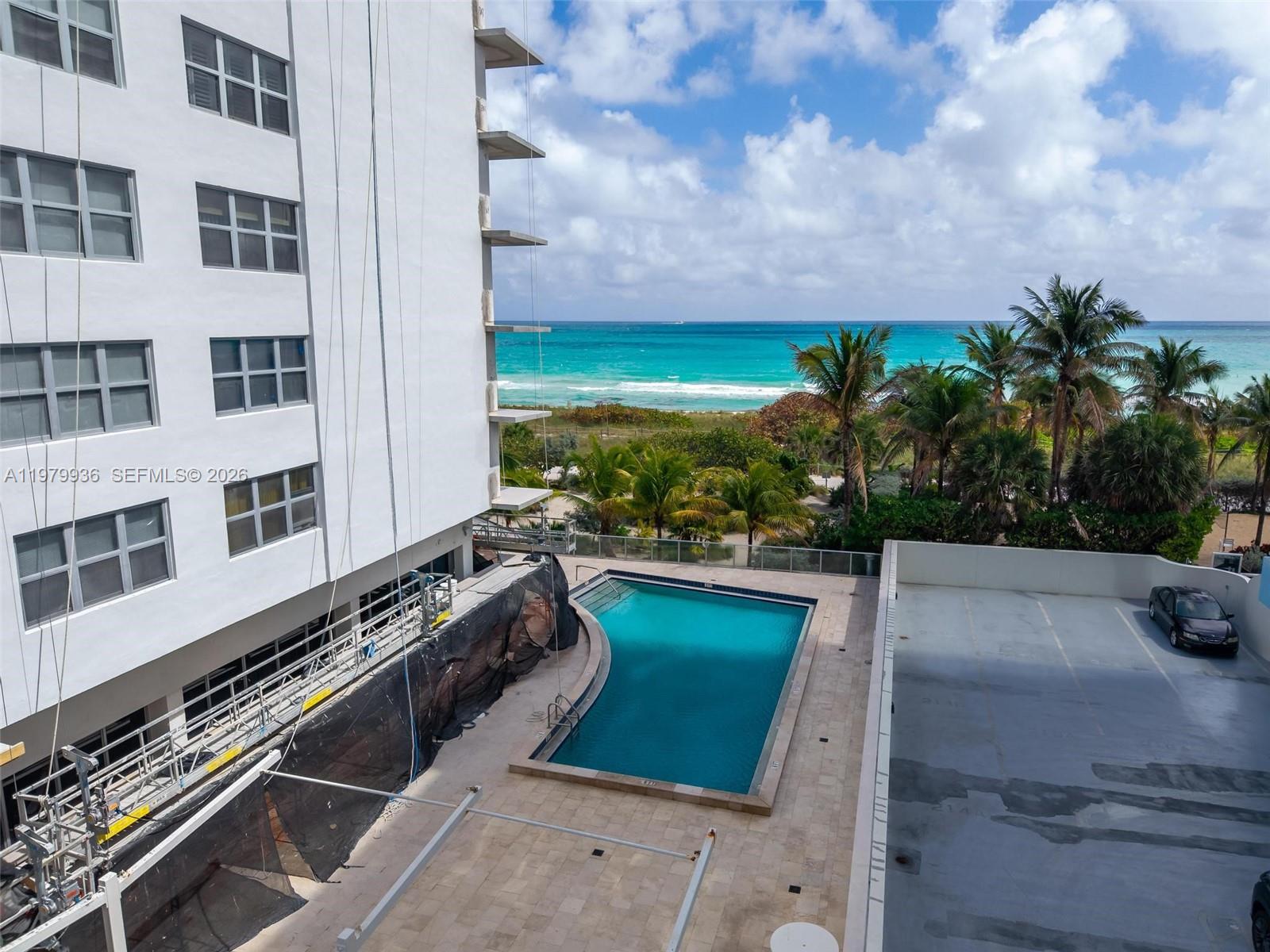 9225 Collins Ave # 610