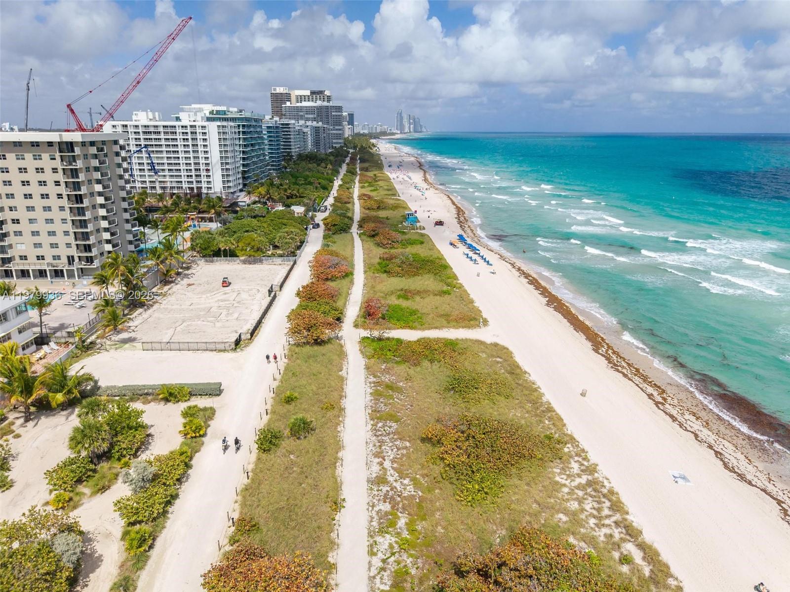 9225 Collins Ave # 610