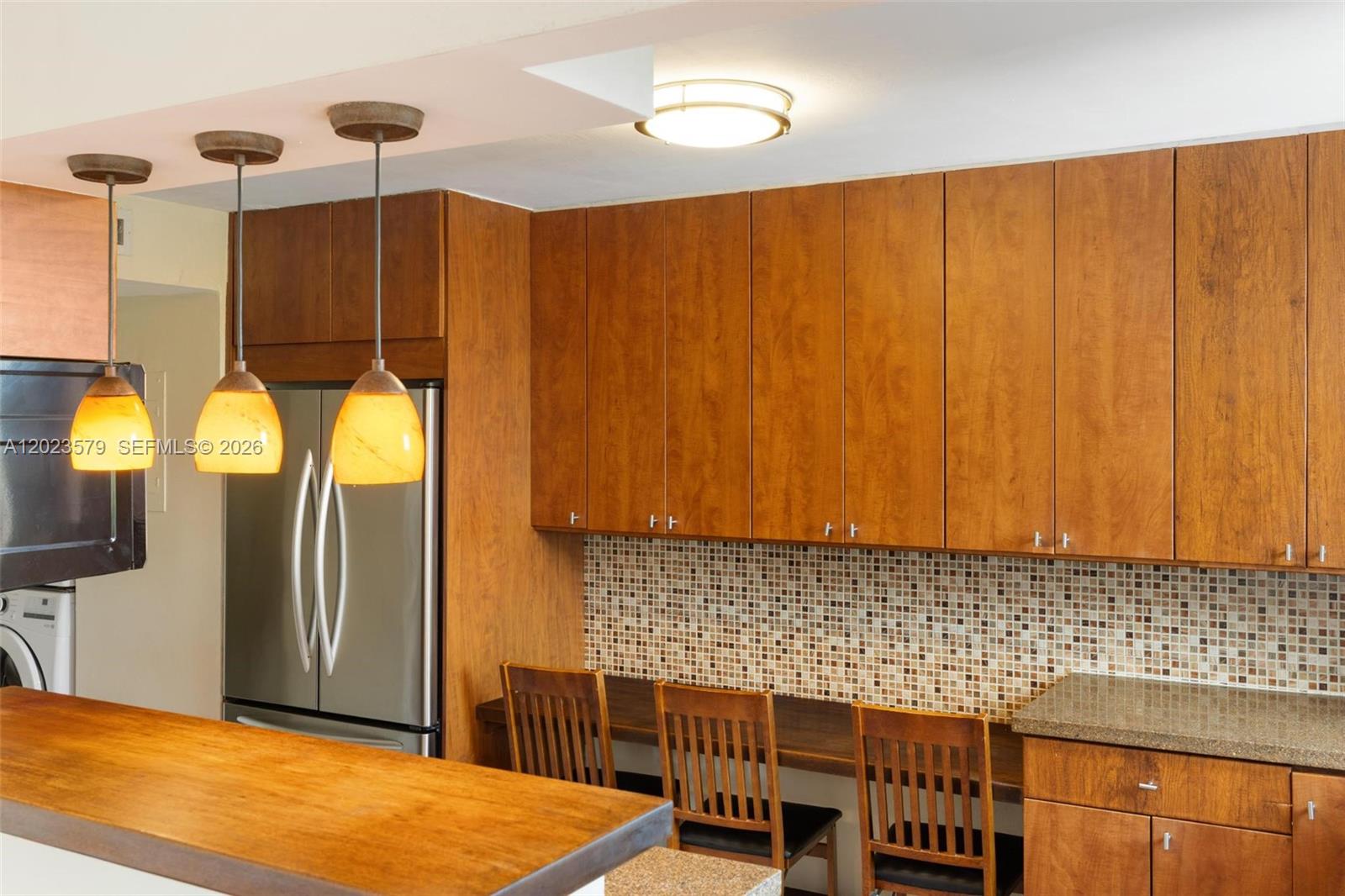 9102 W Bay Harbor Dr Unit: 2-DW