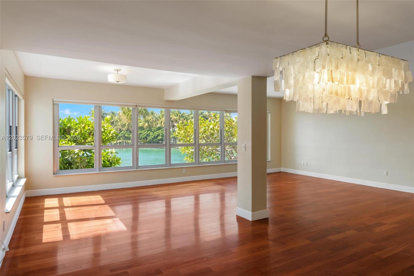 9102 W Bay Harbor Dr Unit: 2-DW