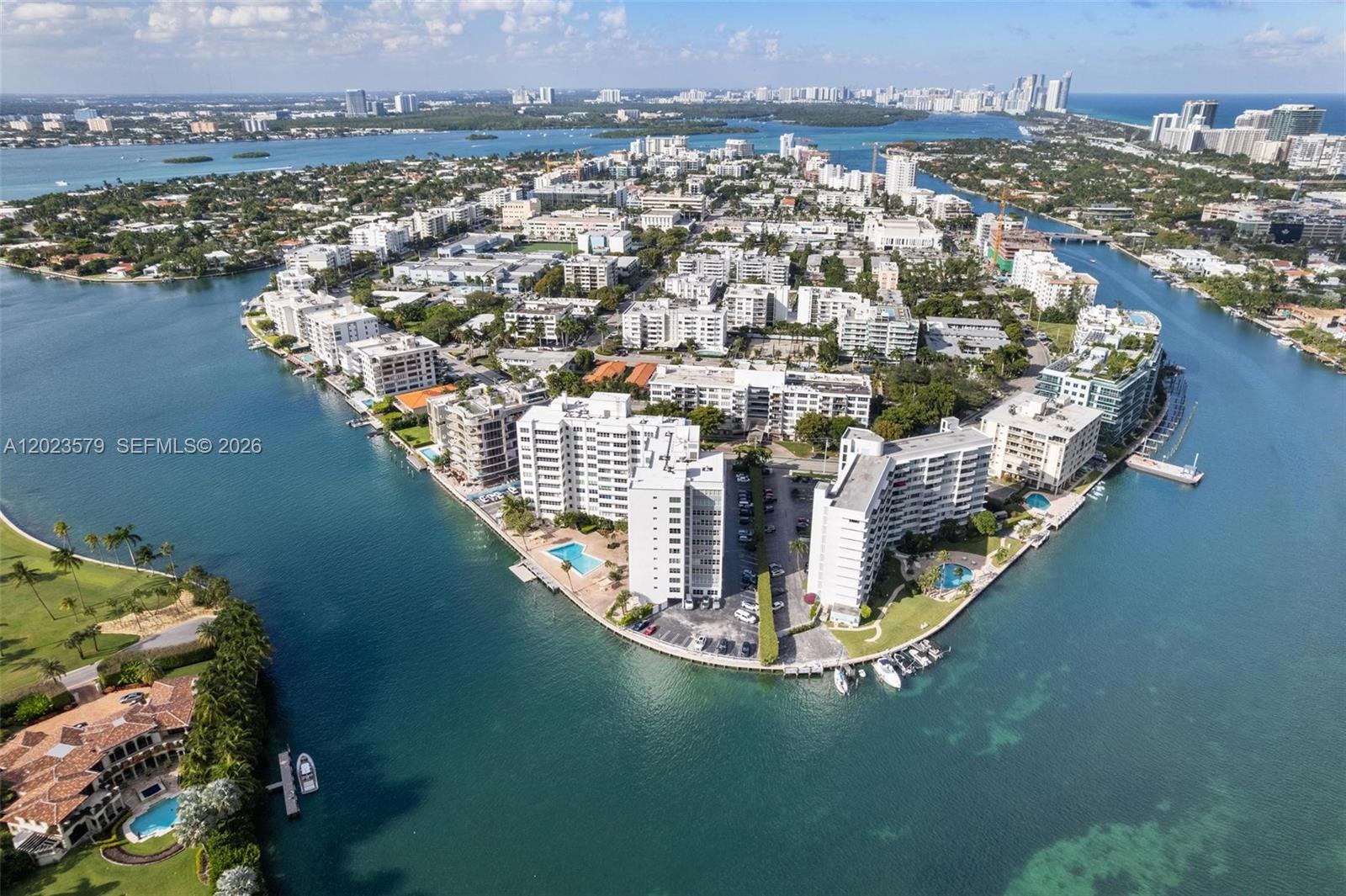 9102 W Bay Harbor Dr Unit: 2-DW