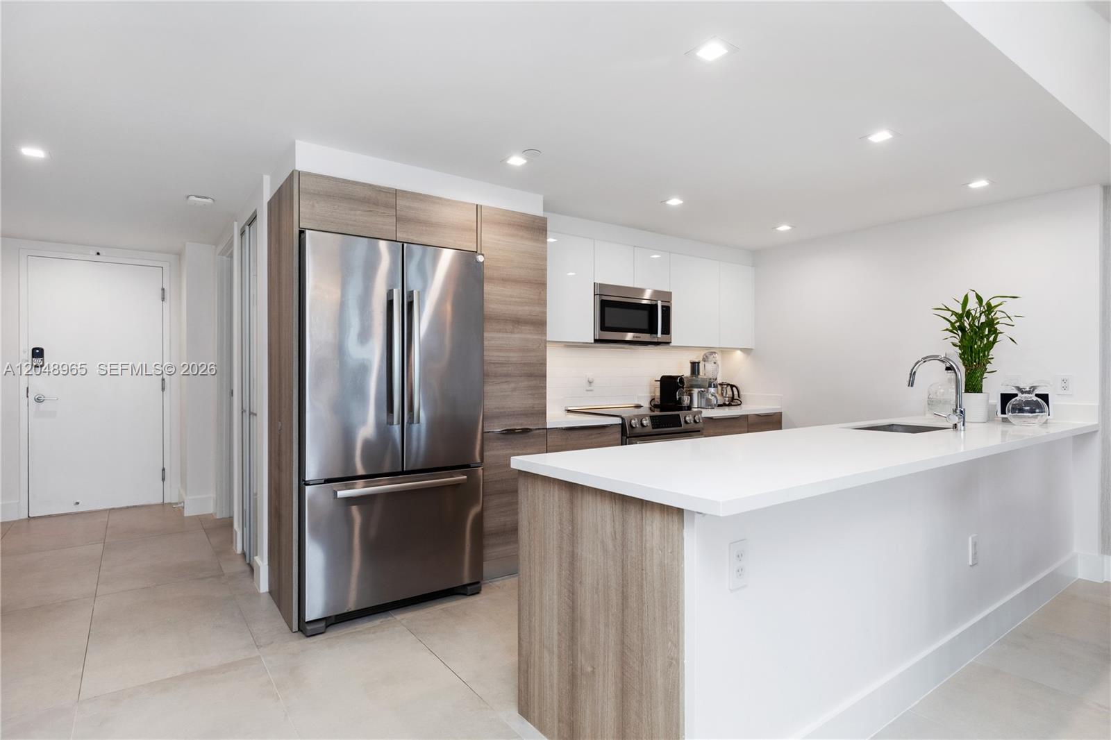 9940 W Bay Harbor Dr Unit: 7G-S