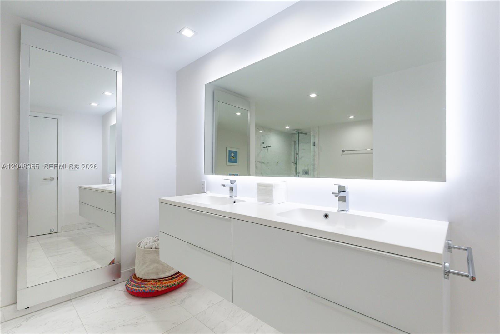 9940 W Bay Harbor Dr Unit: 7G-S