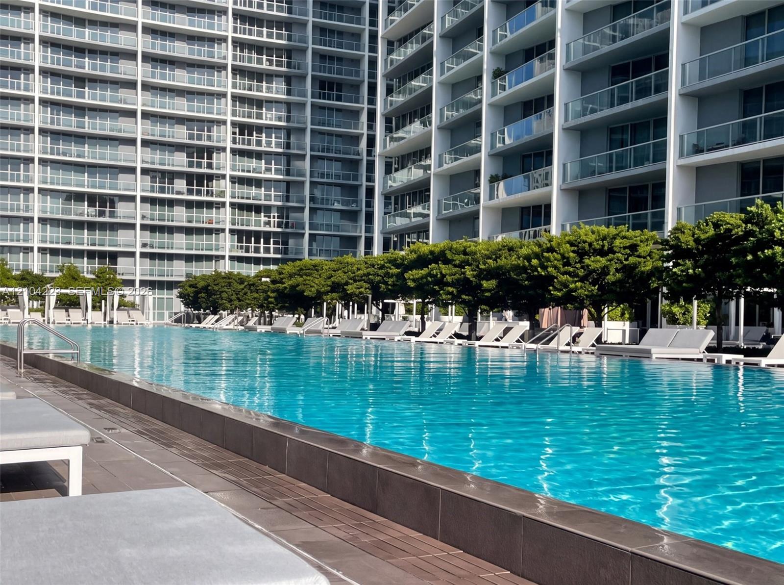495 Brickell Ave # 3401