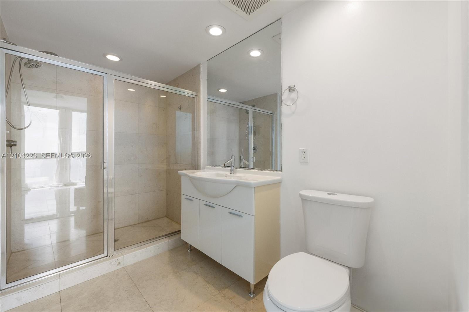 495 Brickell Ave # 3401