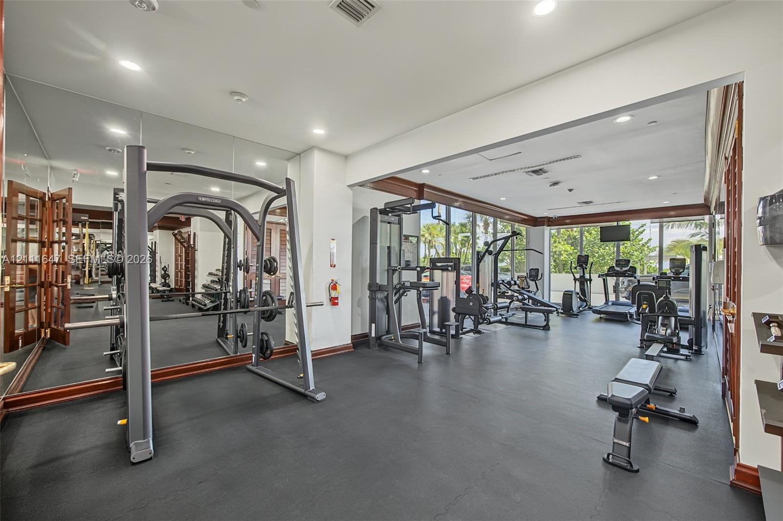 8925 Collins Ave # 4J