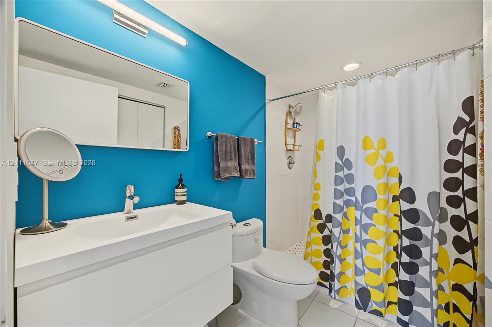 8925 Collins Ave # 4J