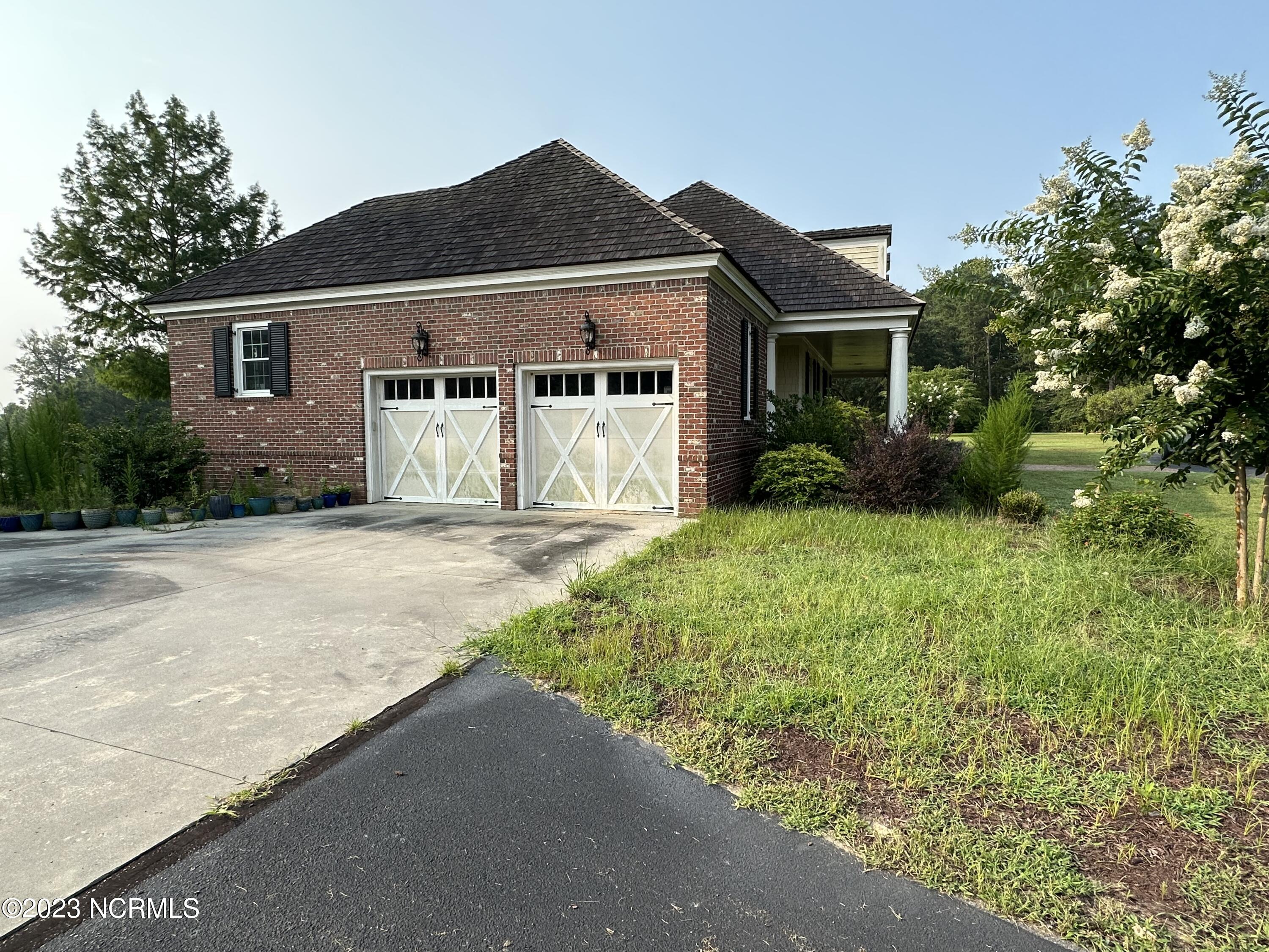 141 Ernest Lane