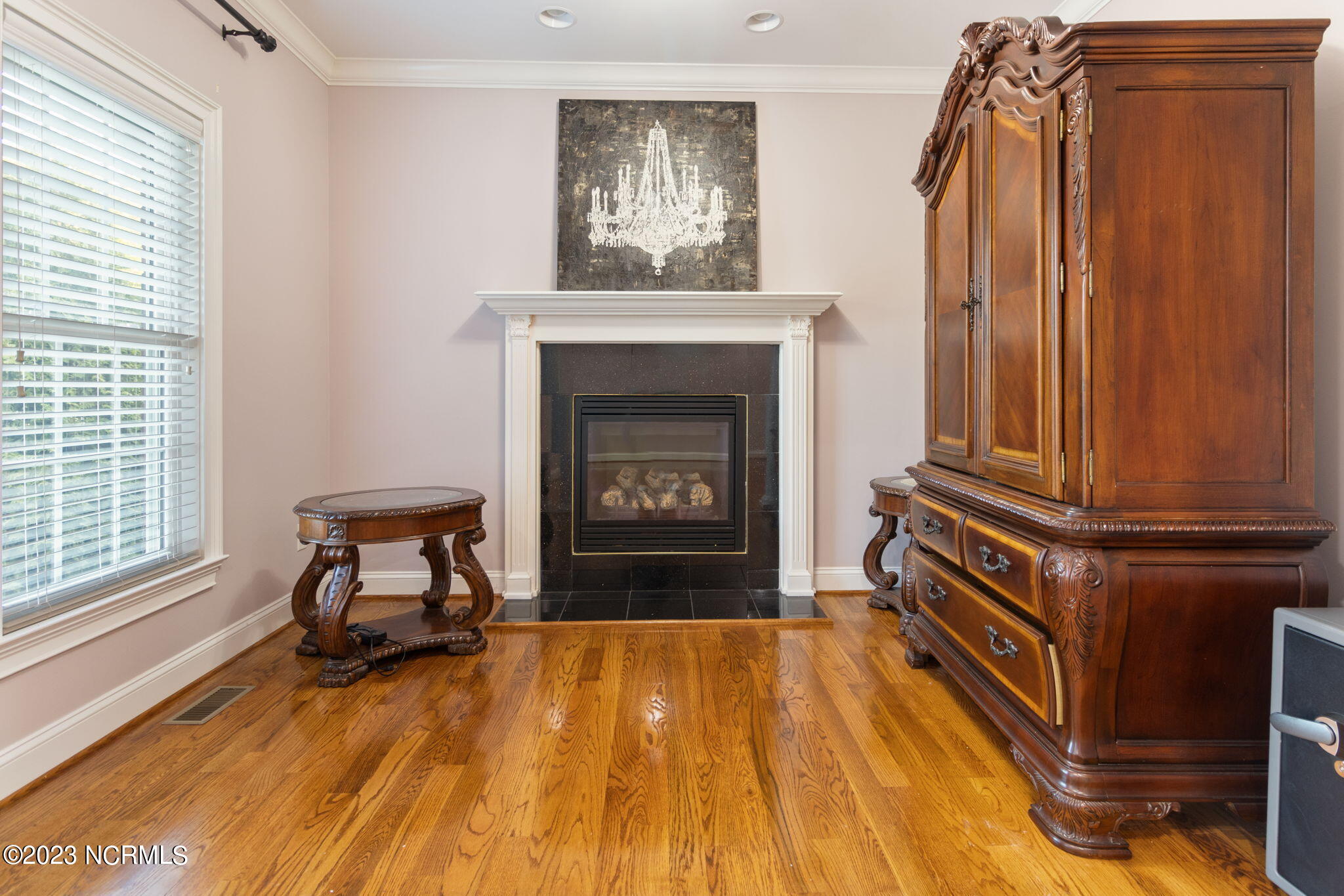 5411 White Oak Drive