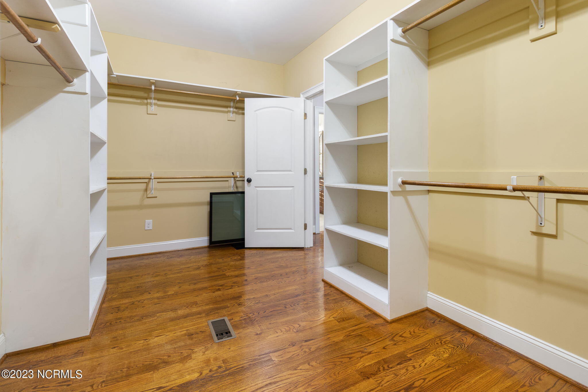 5411 White Oak Drive