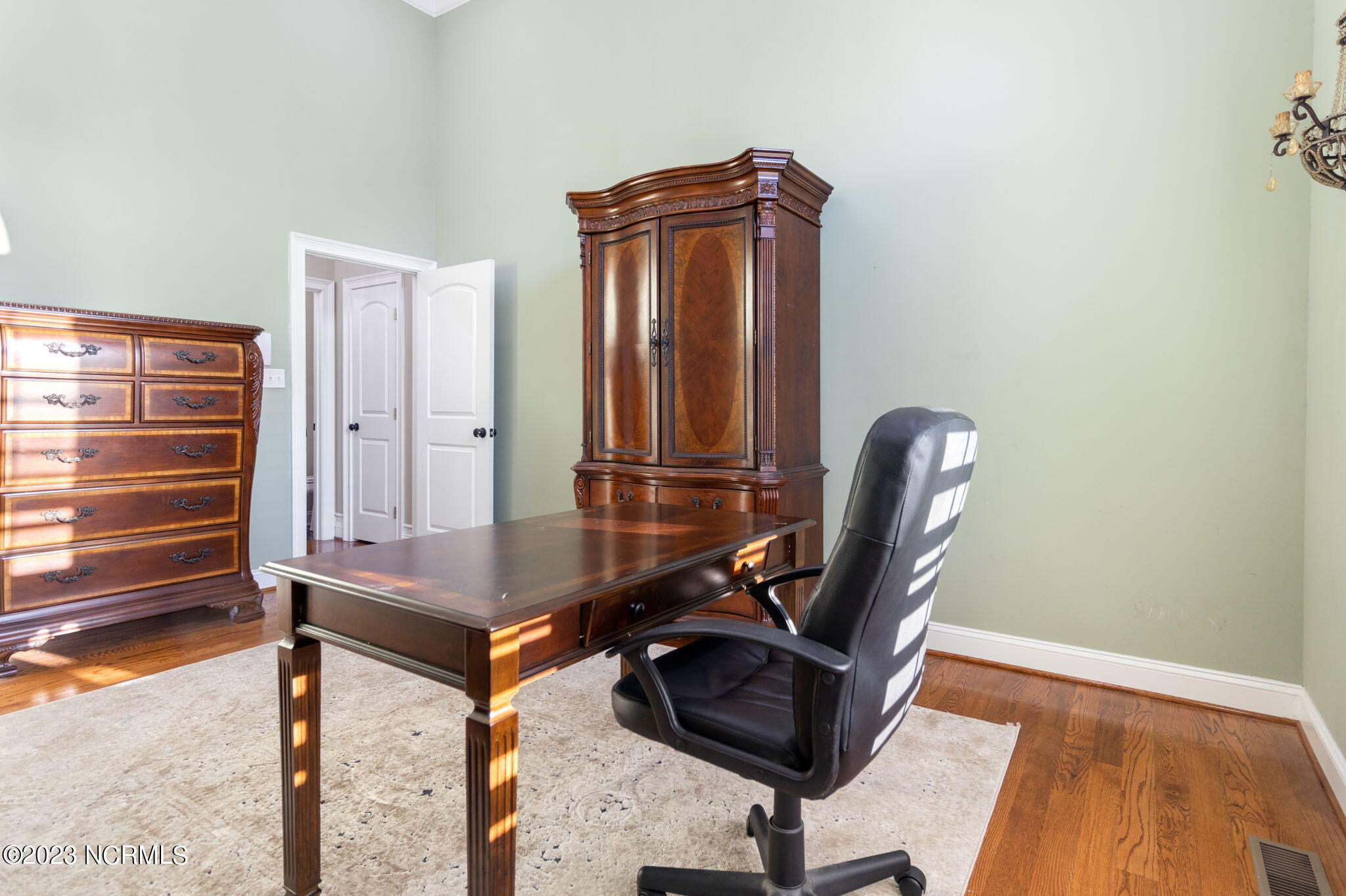 5411 White Oak Drive