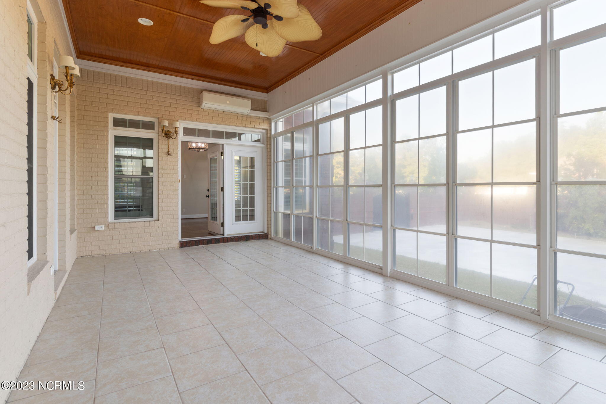 5411 White Oak Drive