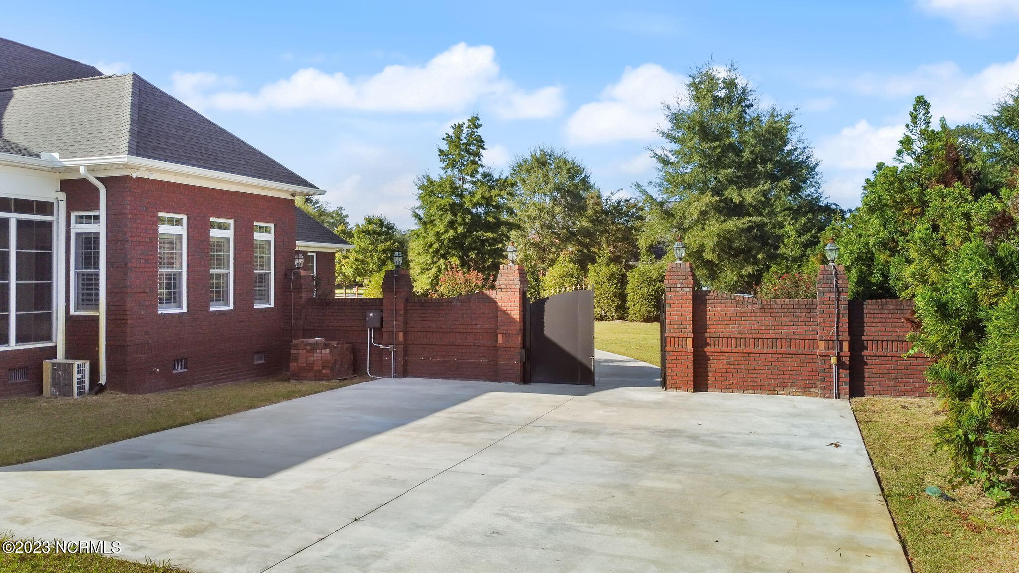 5411 White Oak Drive