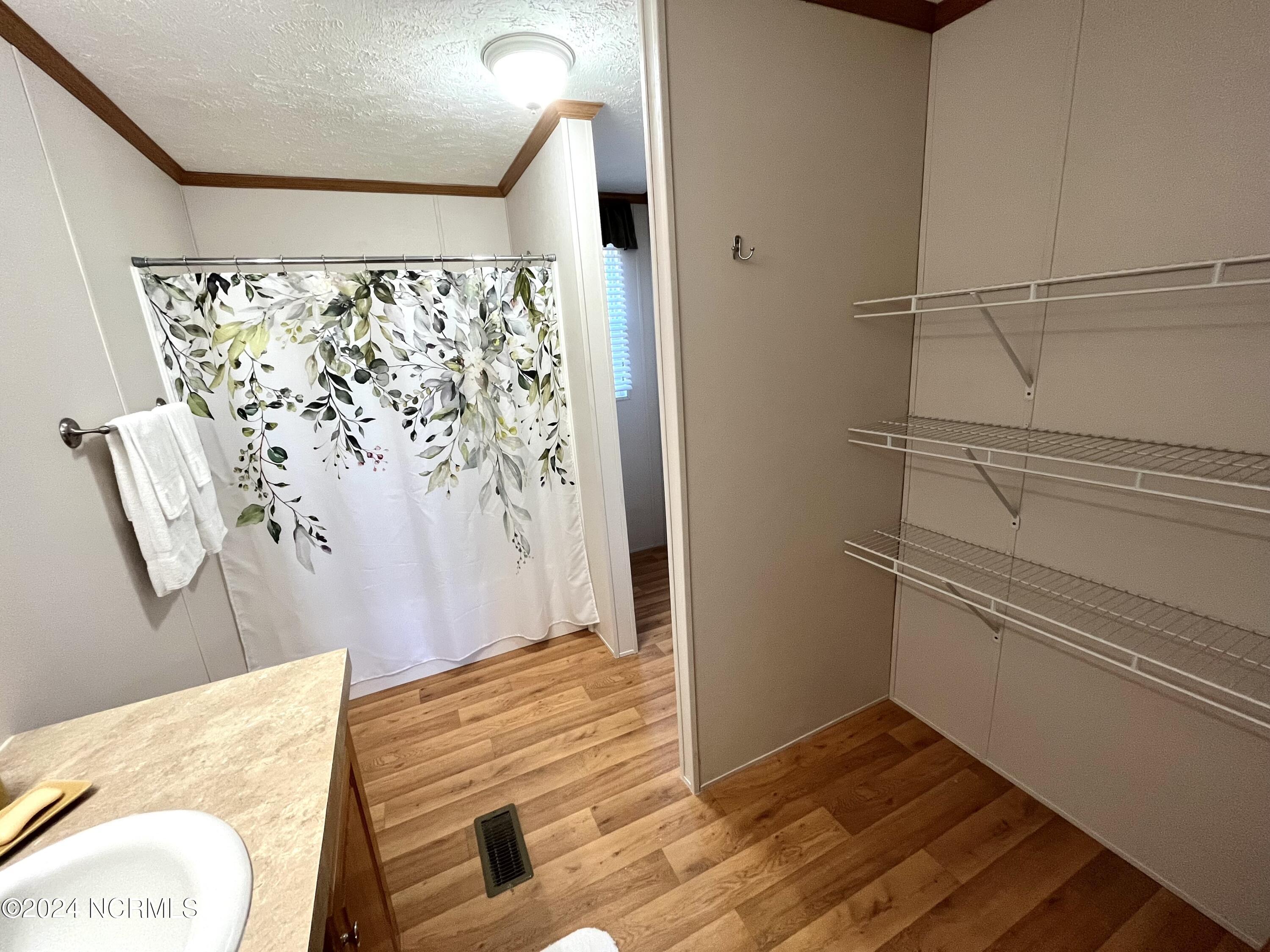 6943 Twisted Hickory Road