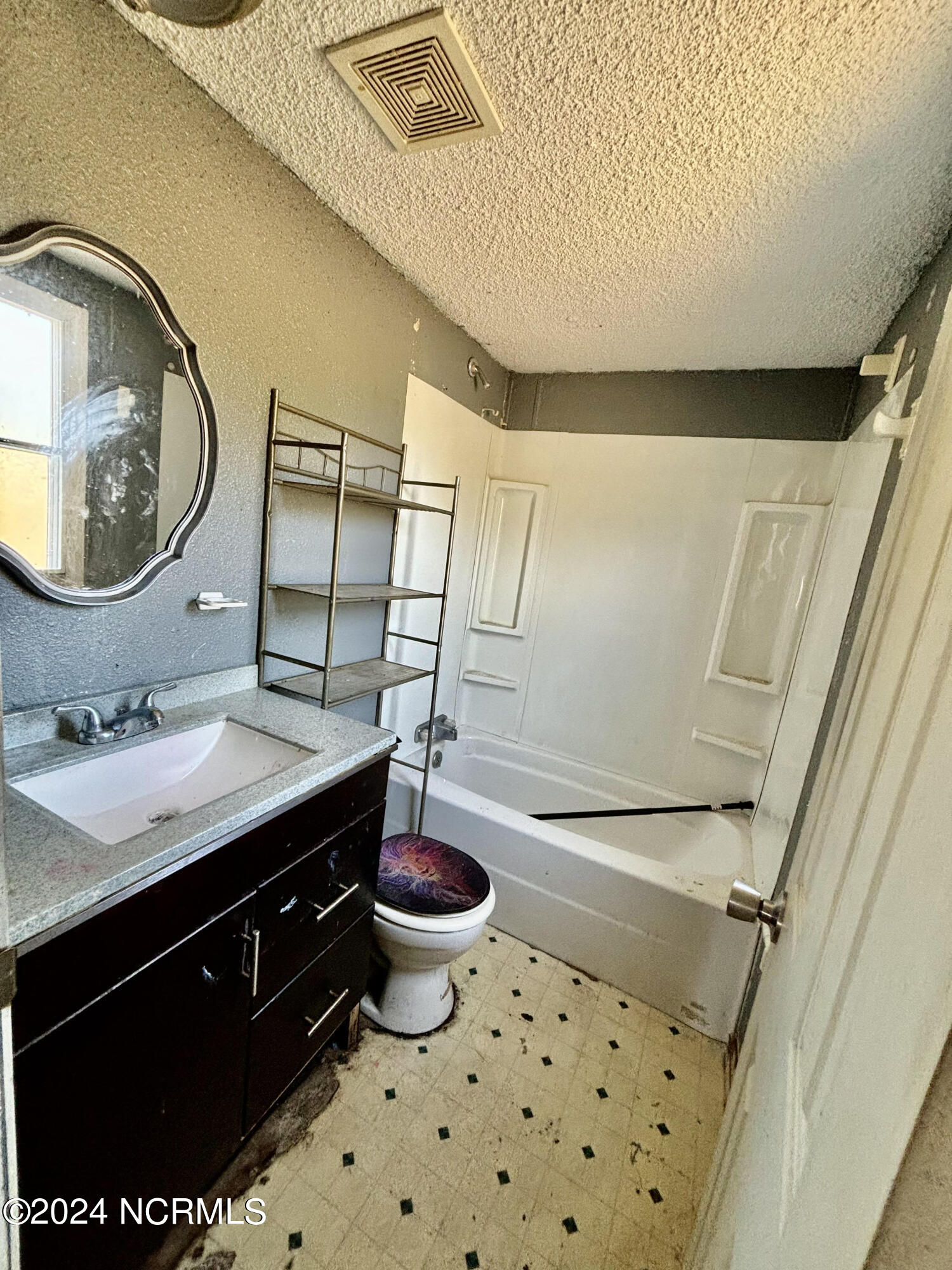 8128 Twisted Hickory Road