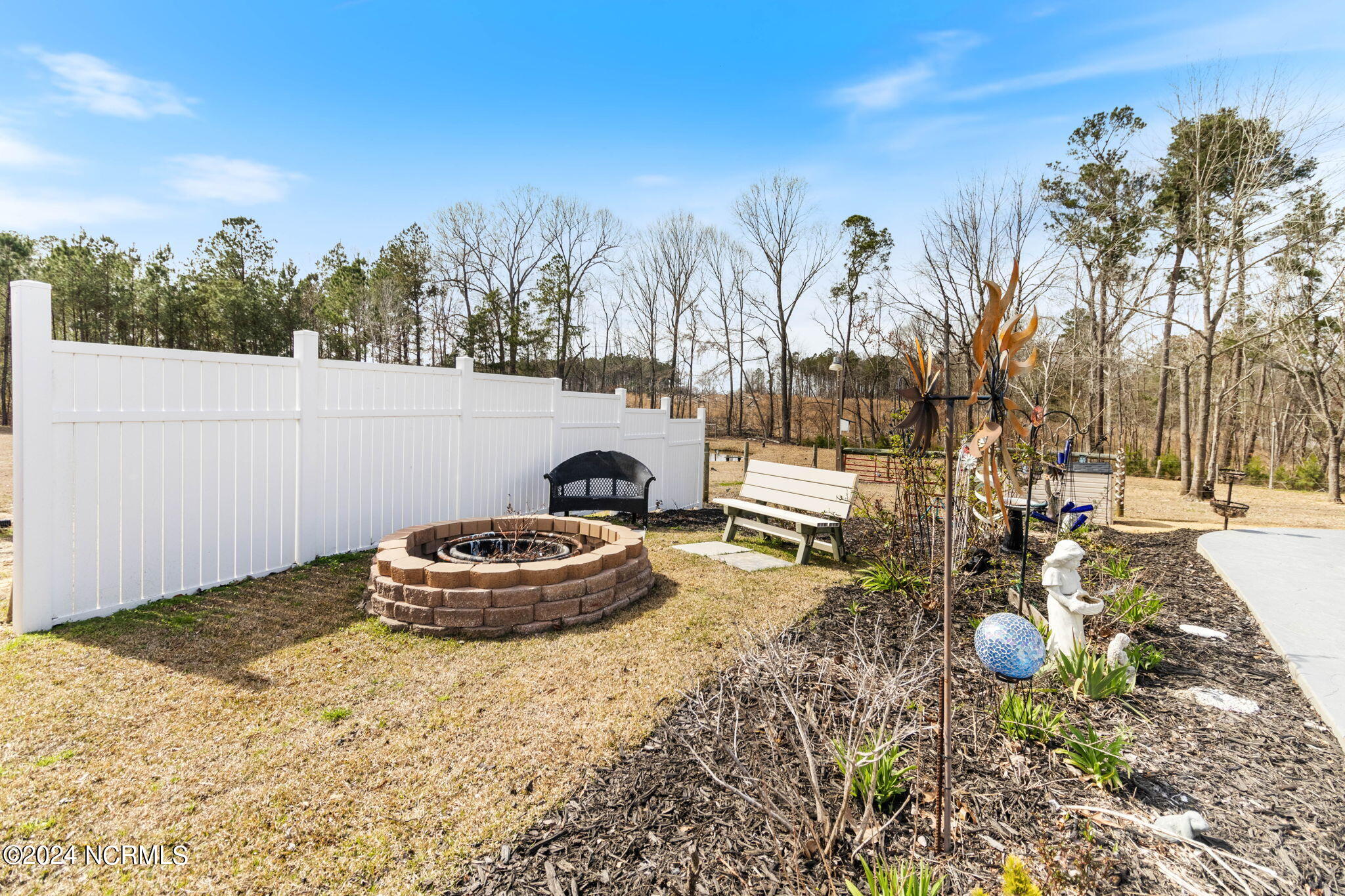 2356 Nc 211 Highway E