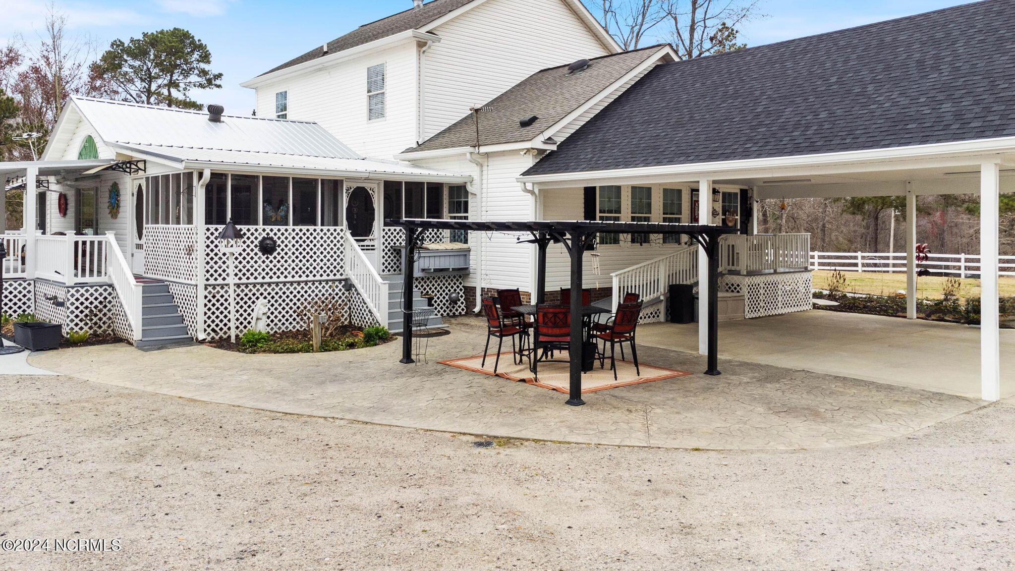 2356 Nc 211 Highway E