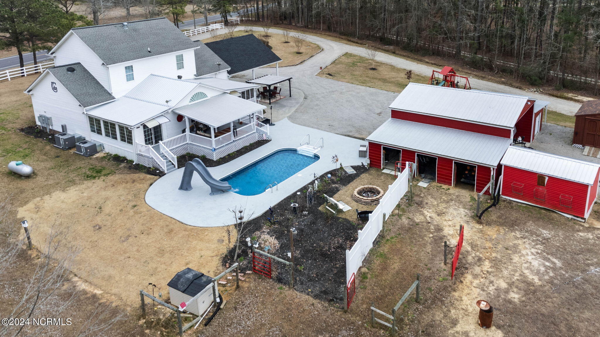 2356 Nc 211 Highway E