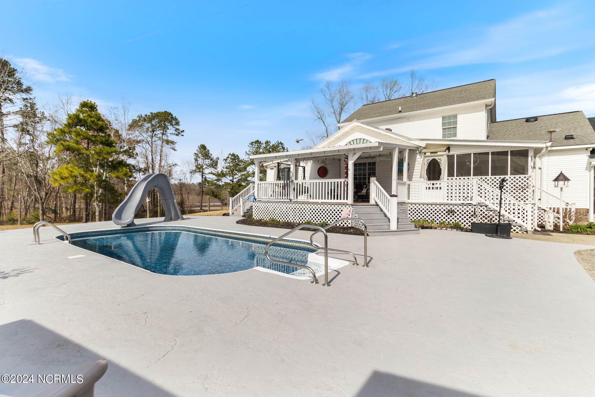 2356 Nc 211 Highway E