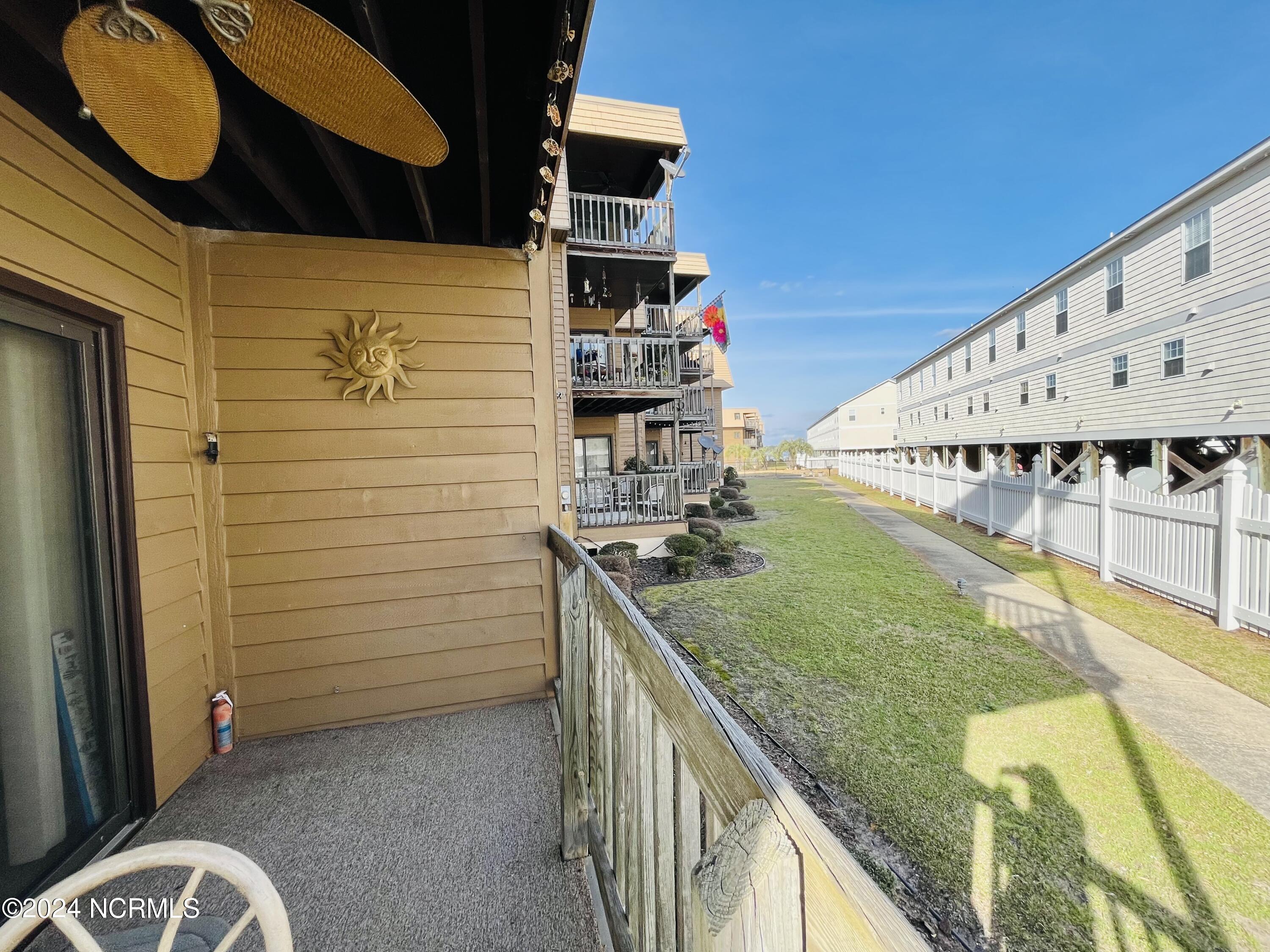 115 Lake Place Condo Drive