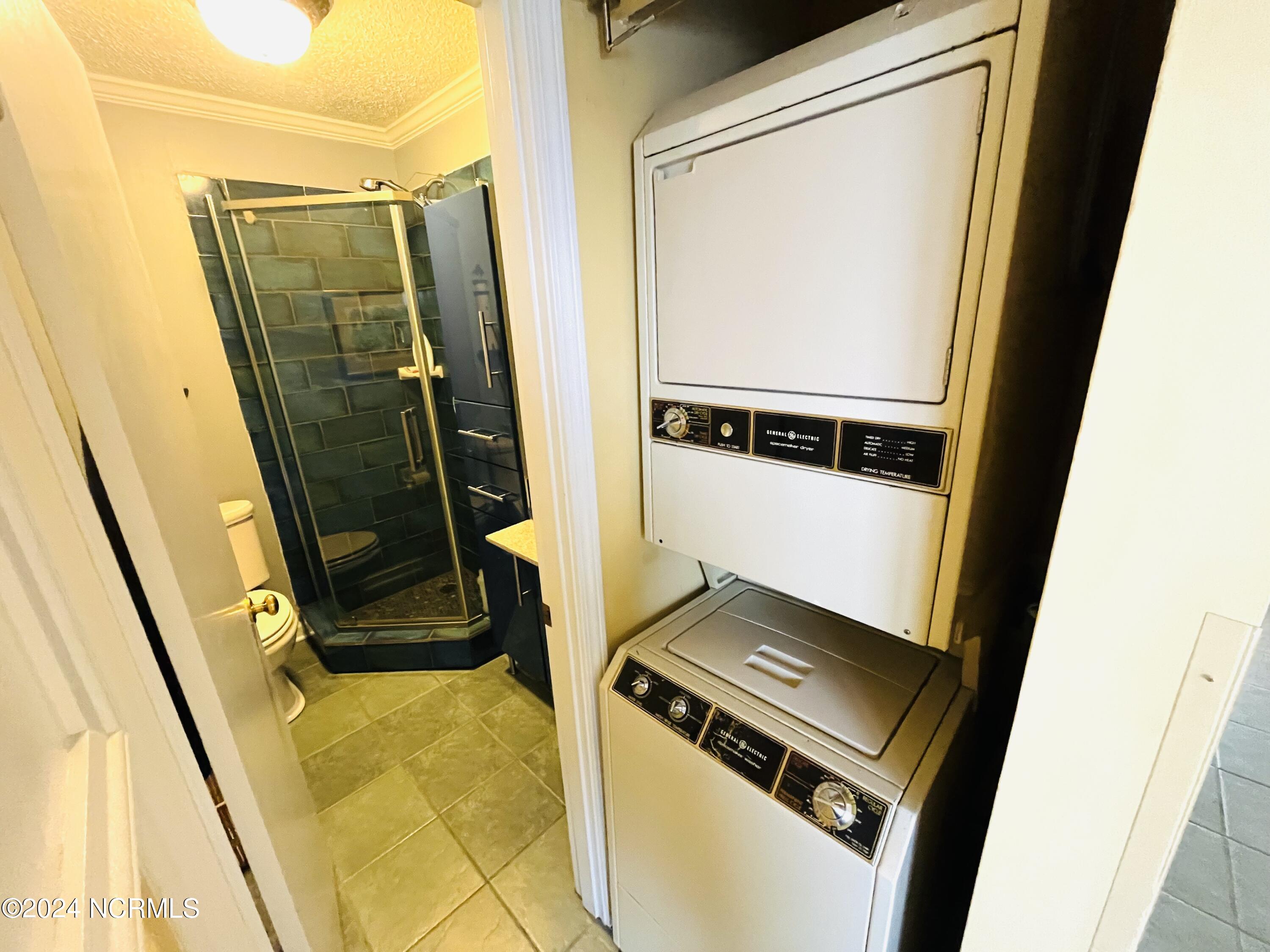 115 Lake Place Condo Drive