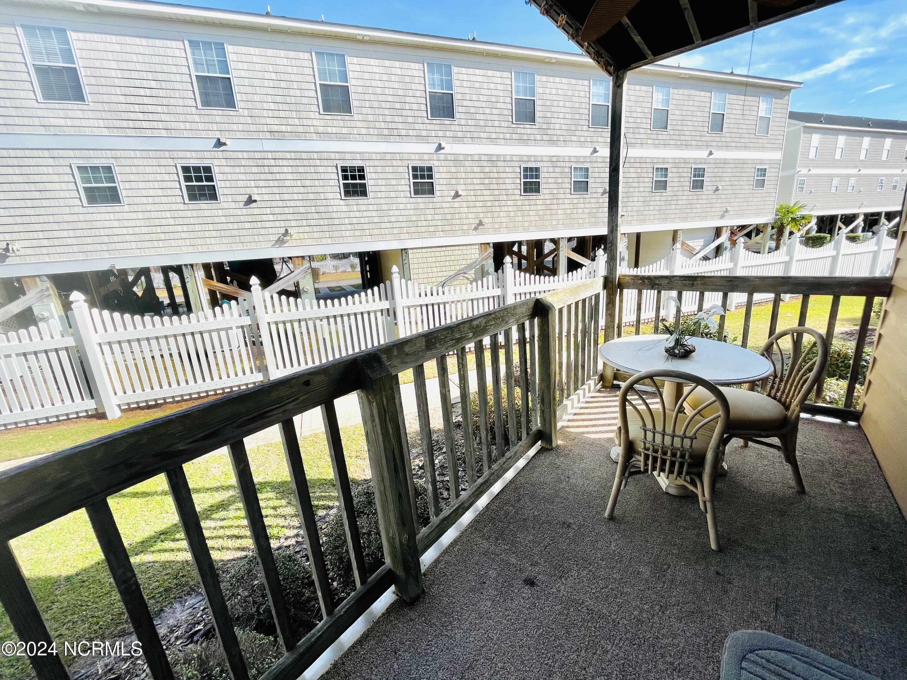 115 Lake Place Condo Drive