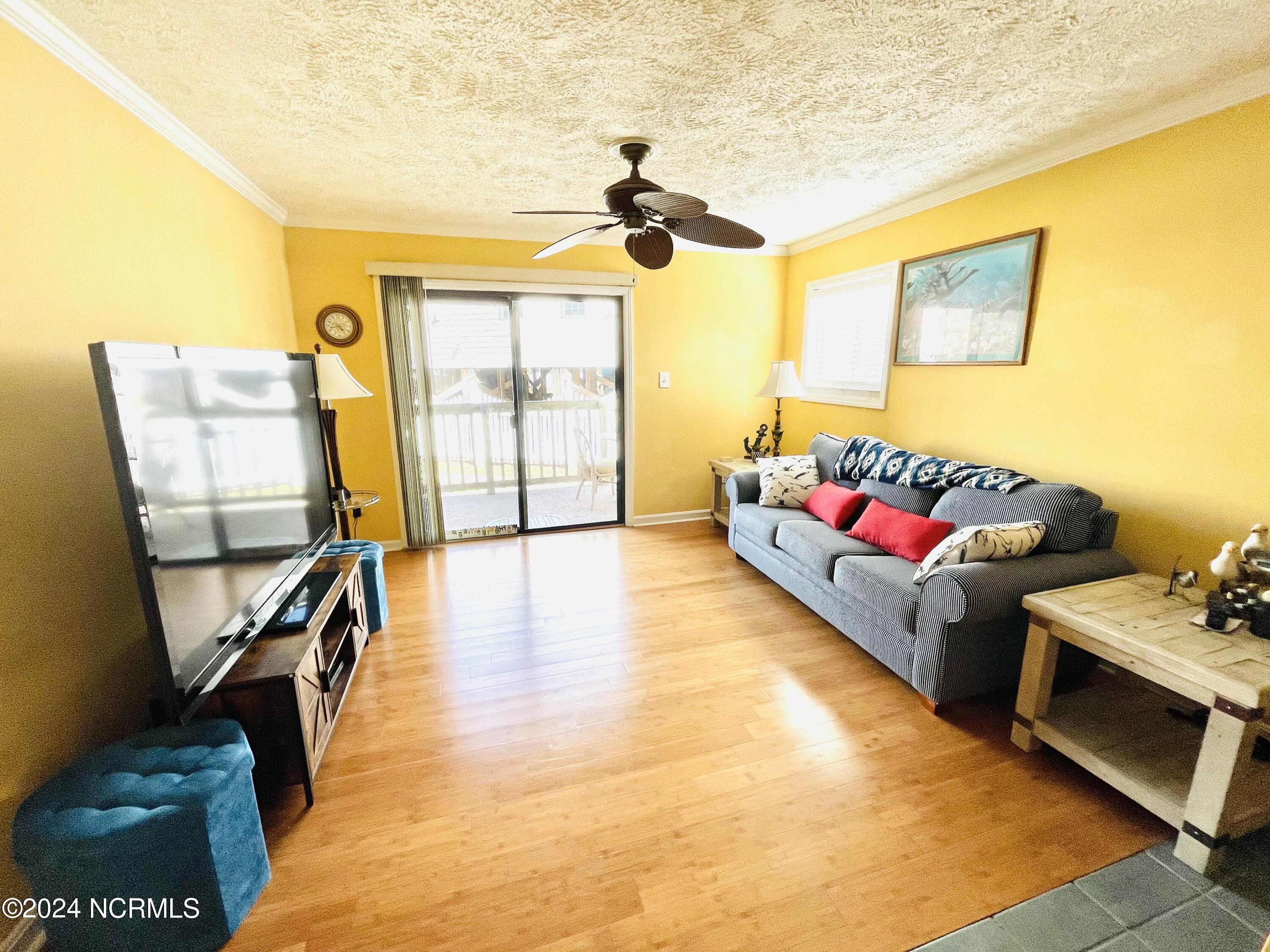 115 Lake Place Condo Drive