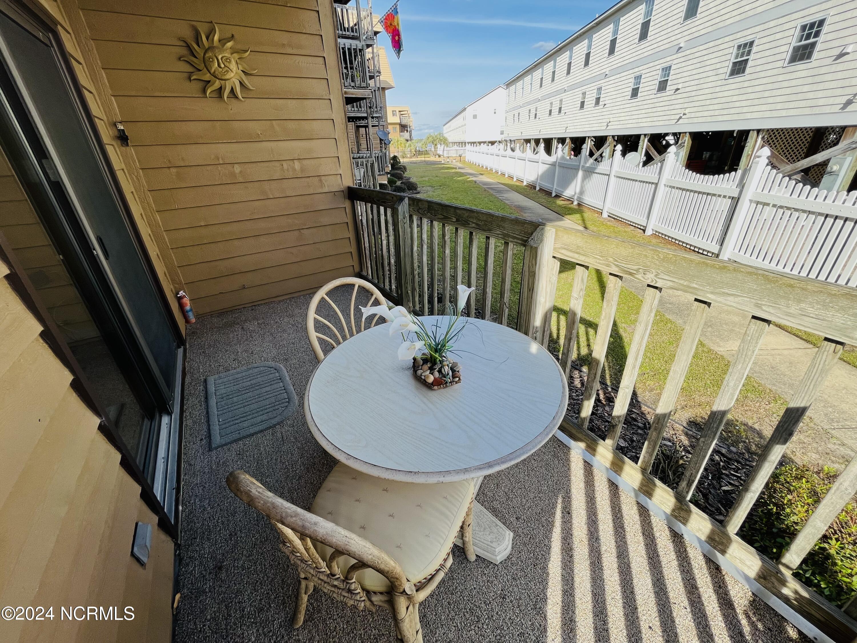 115 Lake Place Condo Drive