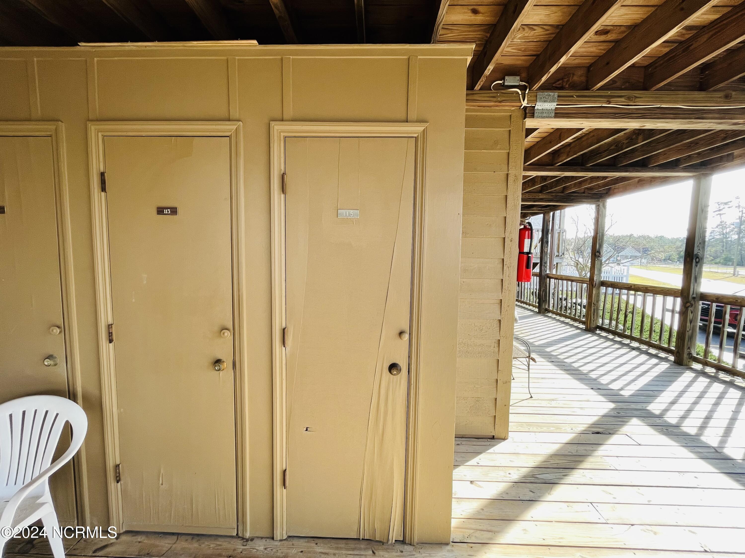 115 Lake Place Condo Drive