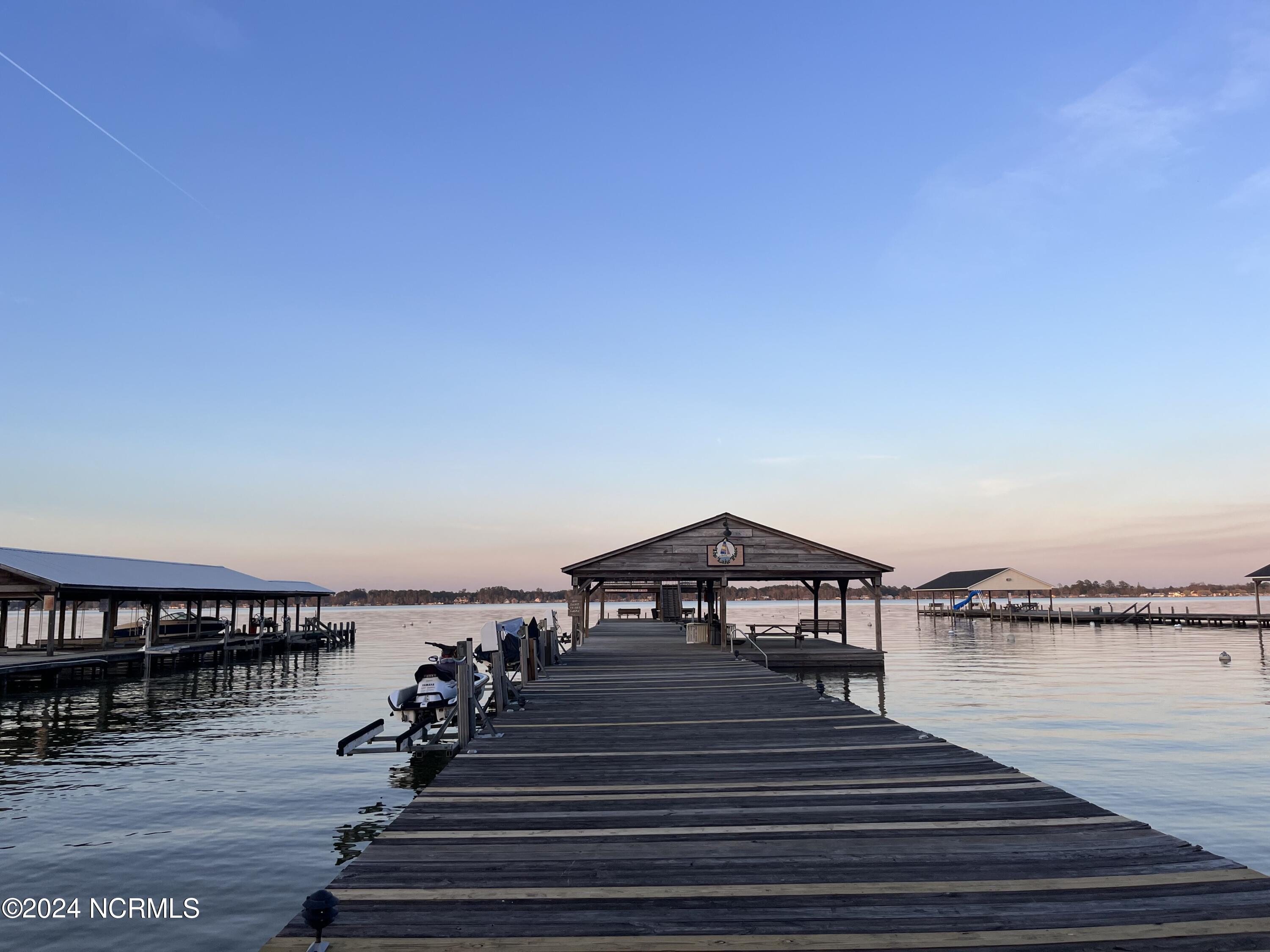 115 Lake Place Condo Drive