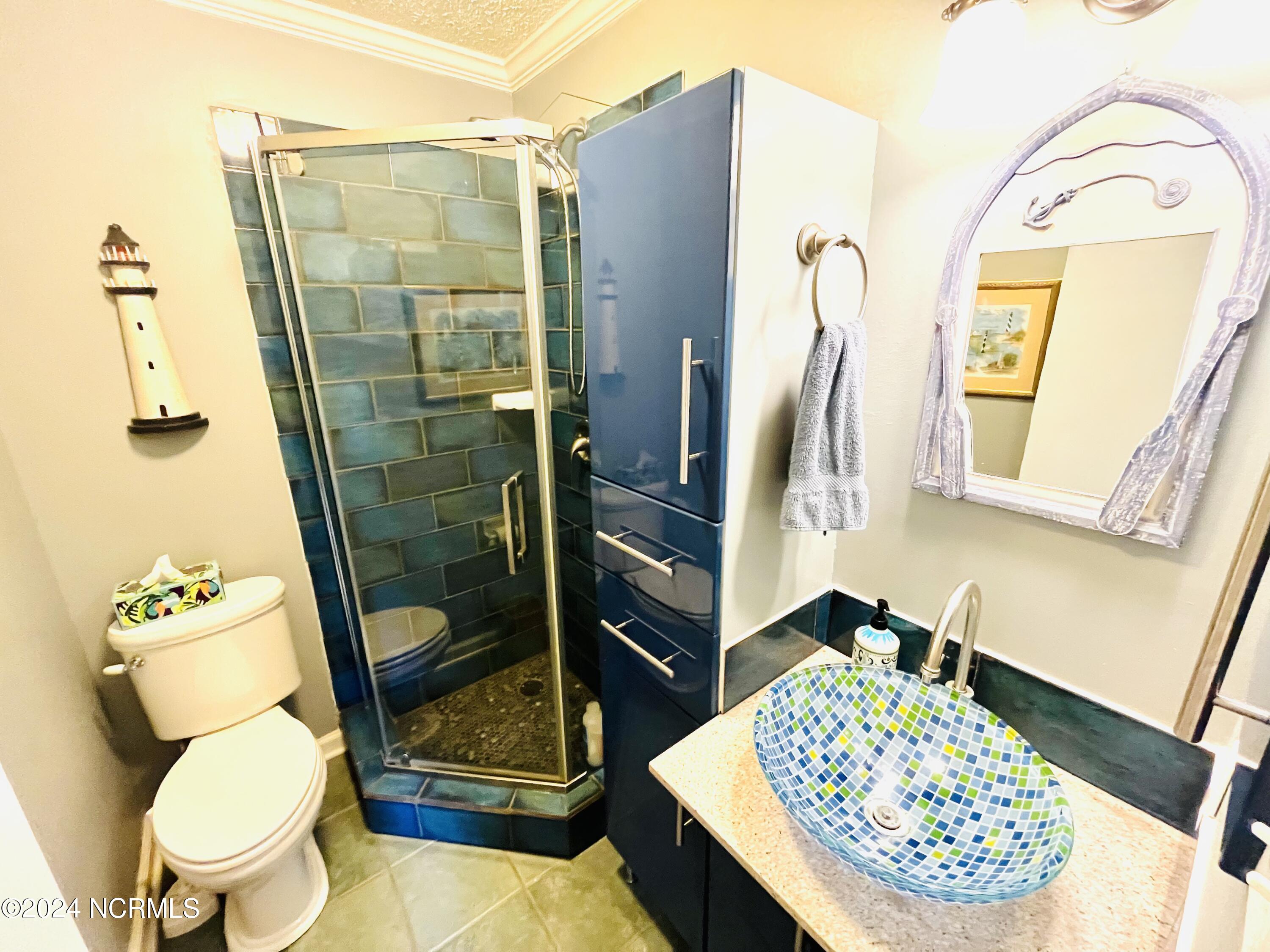 115 Lake Place Condo Drive