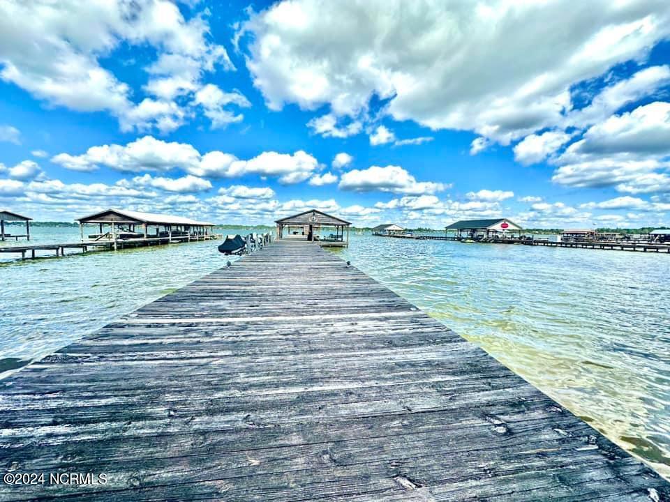 115 Lake Place Condo Drive