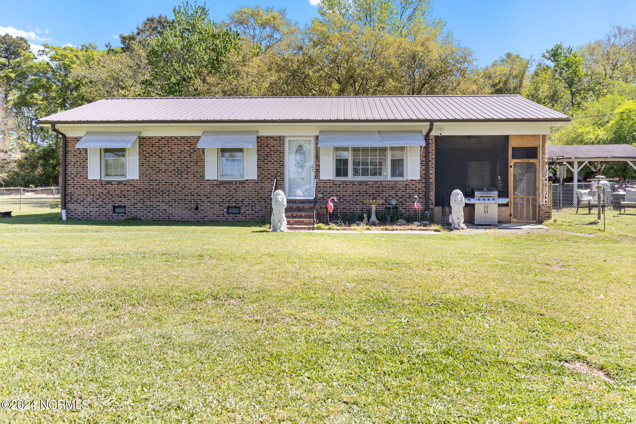 1742 Richardson Road