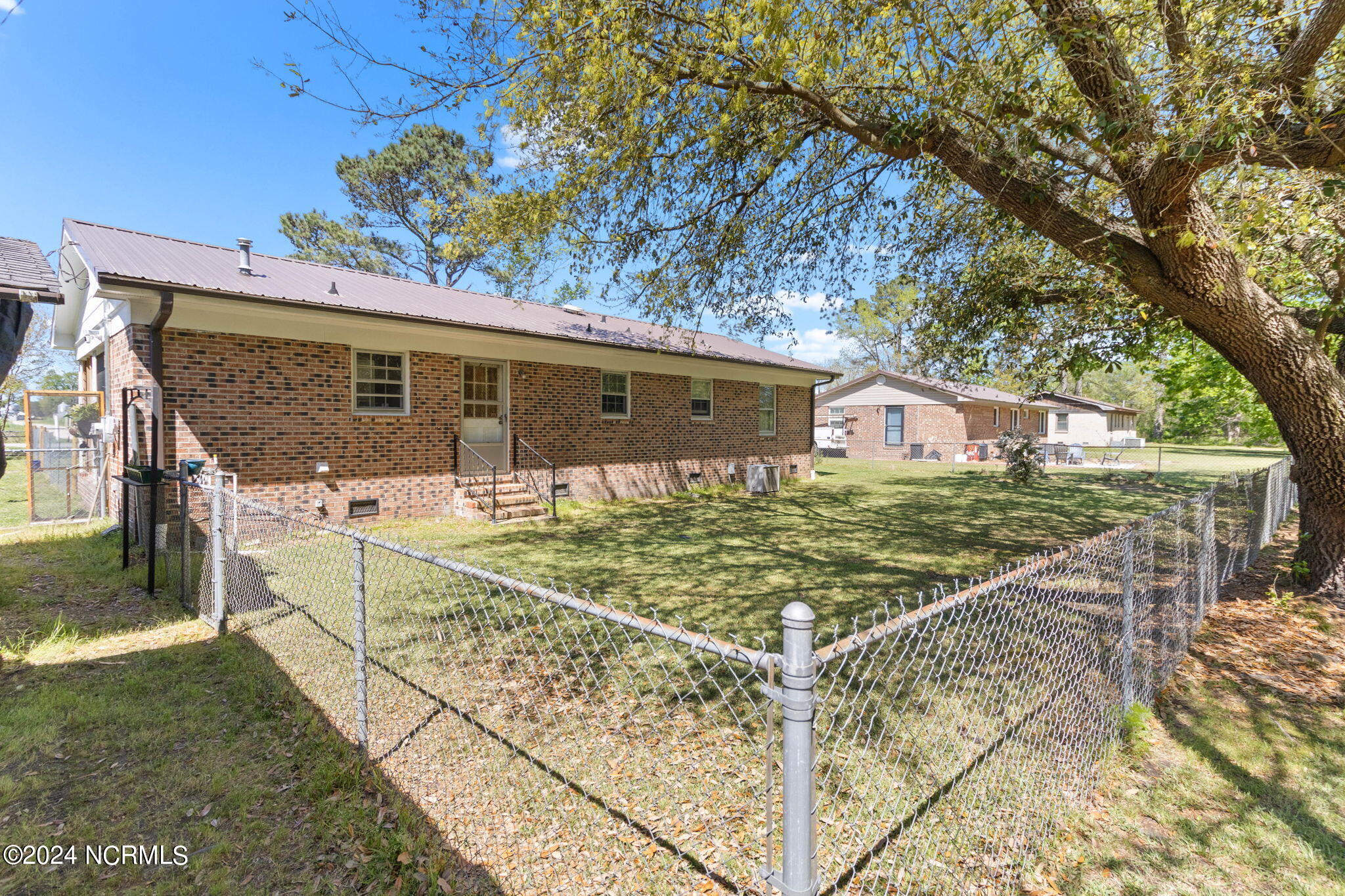 1742 Richardson Road