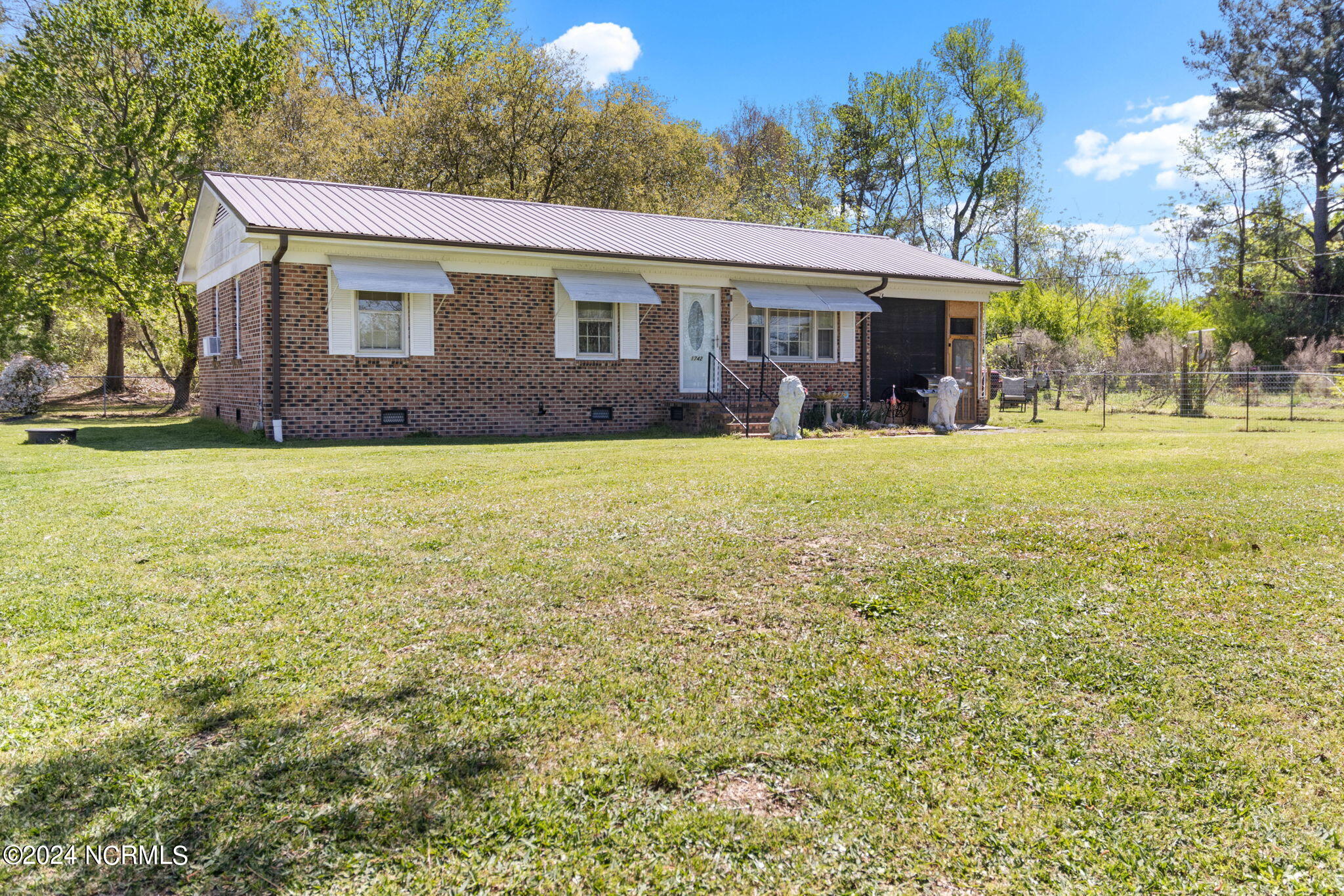 1742 Richardson Road