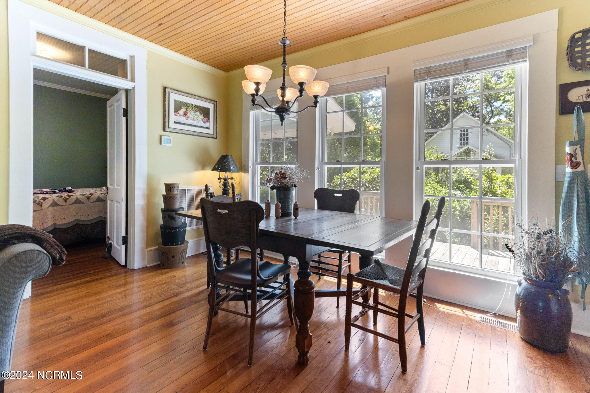 9780 College North Street