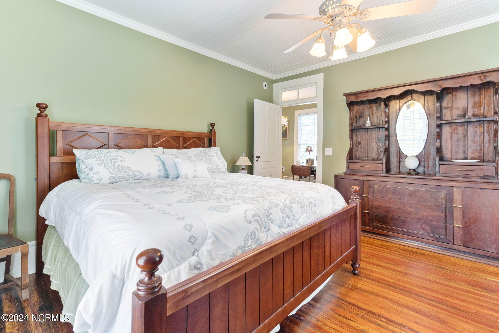 9780 College North Street