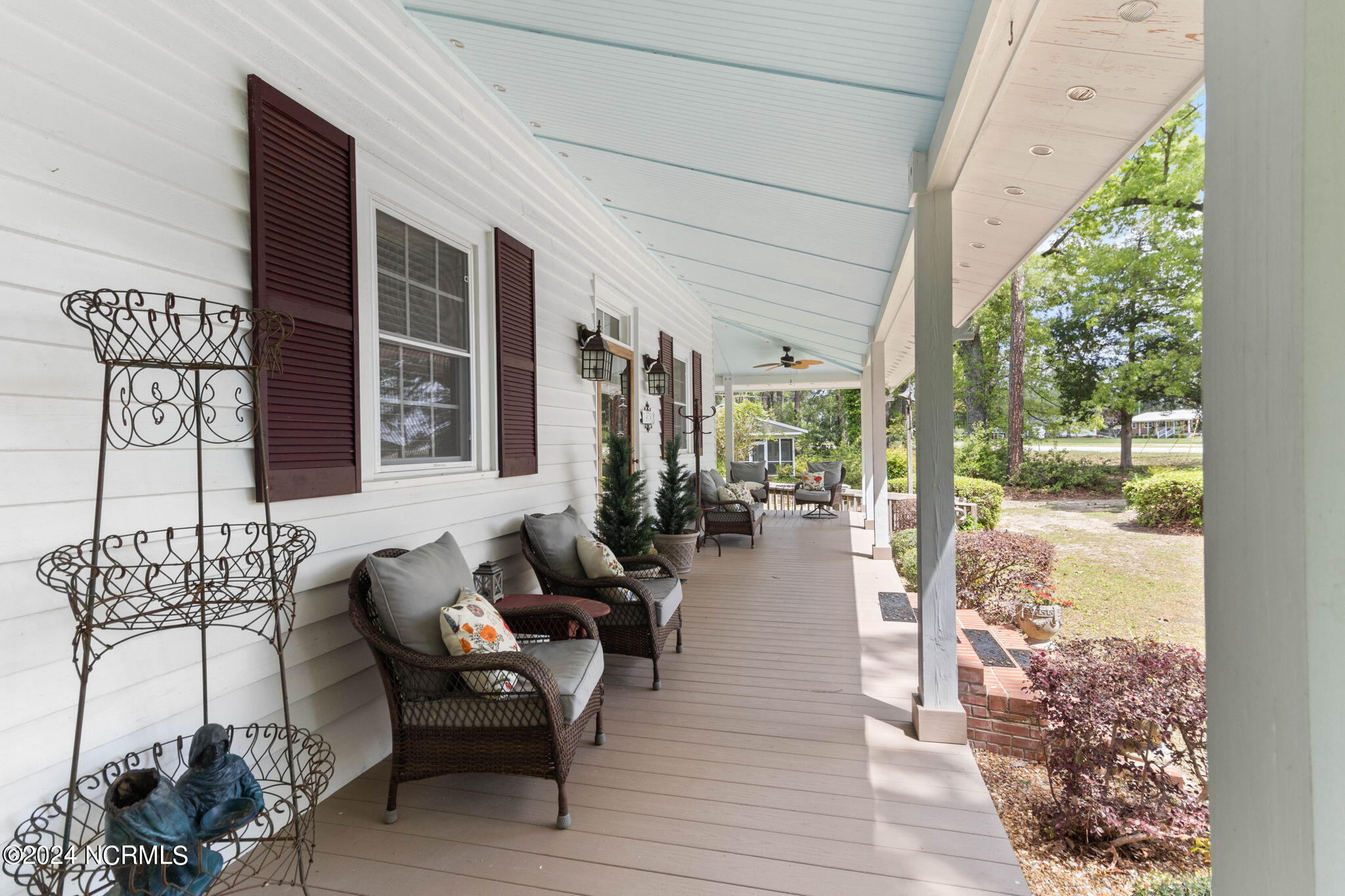 9780 College North Street