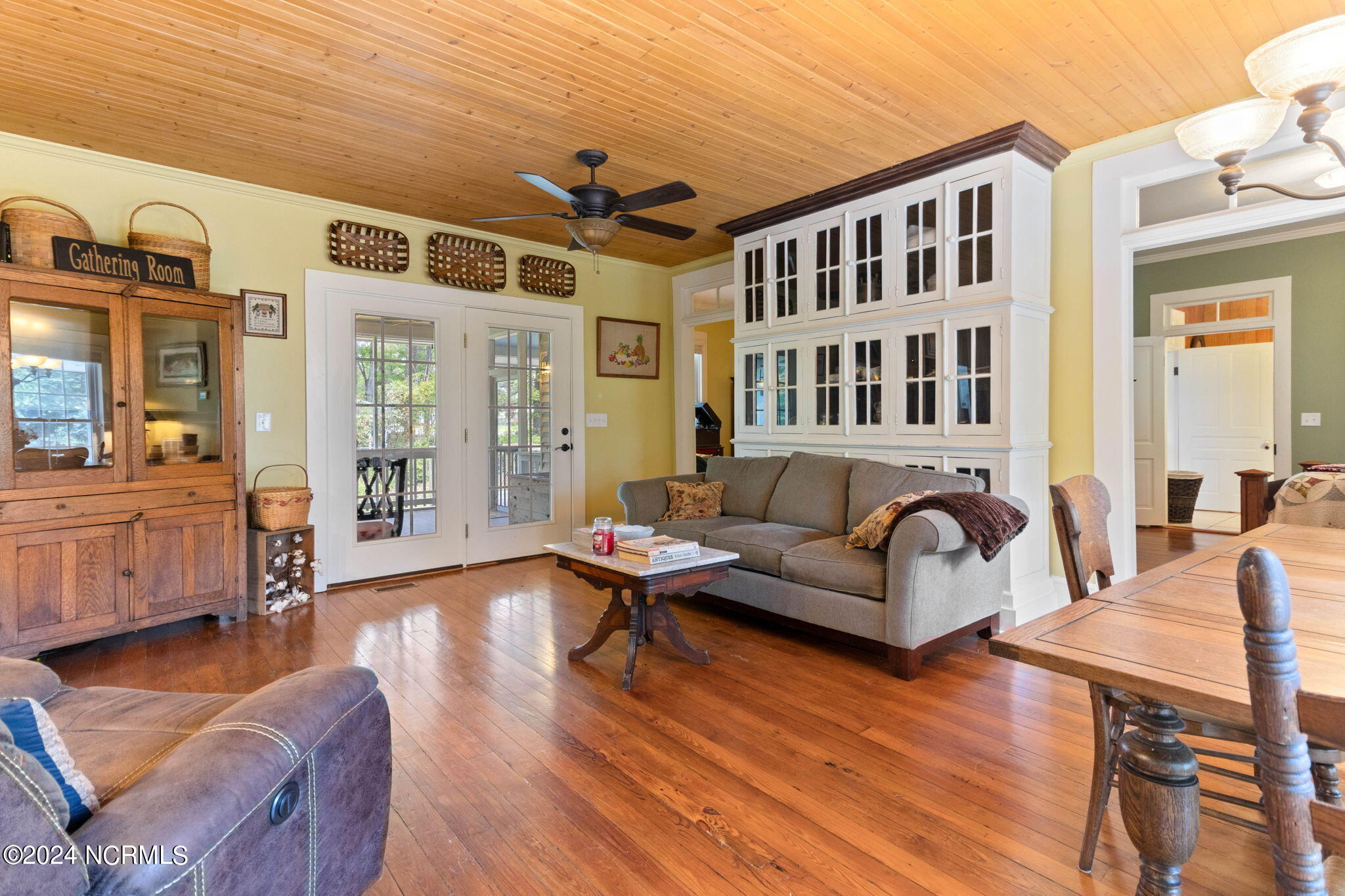 9780 College North Street